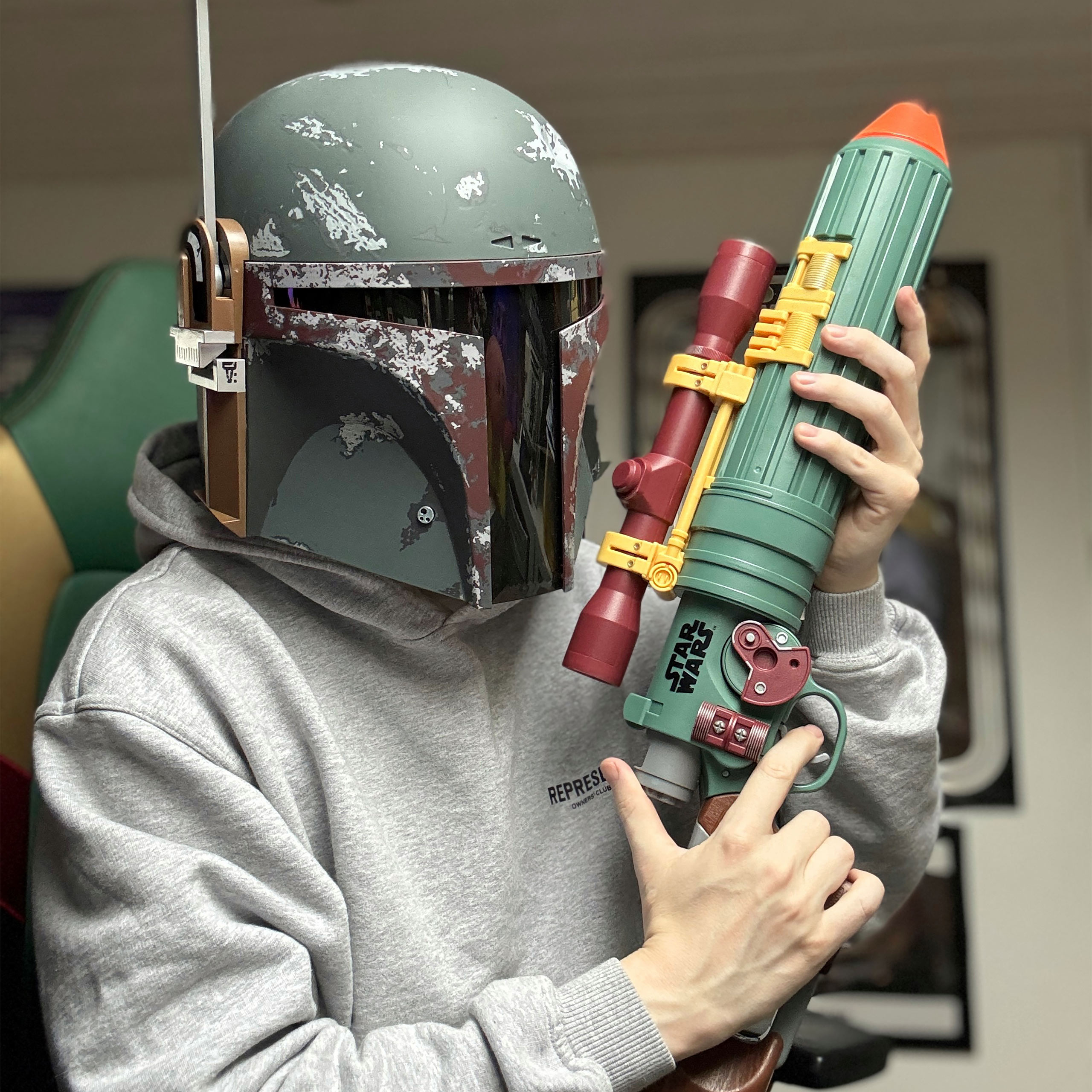 Star Wars - Boba Fett EE-3 Nerf Blaster con luz y sonido 1:1