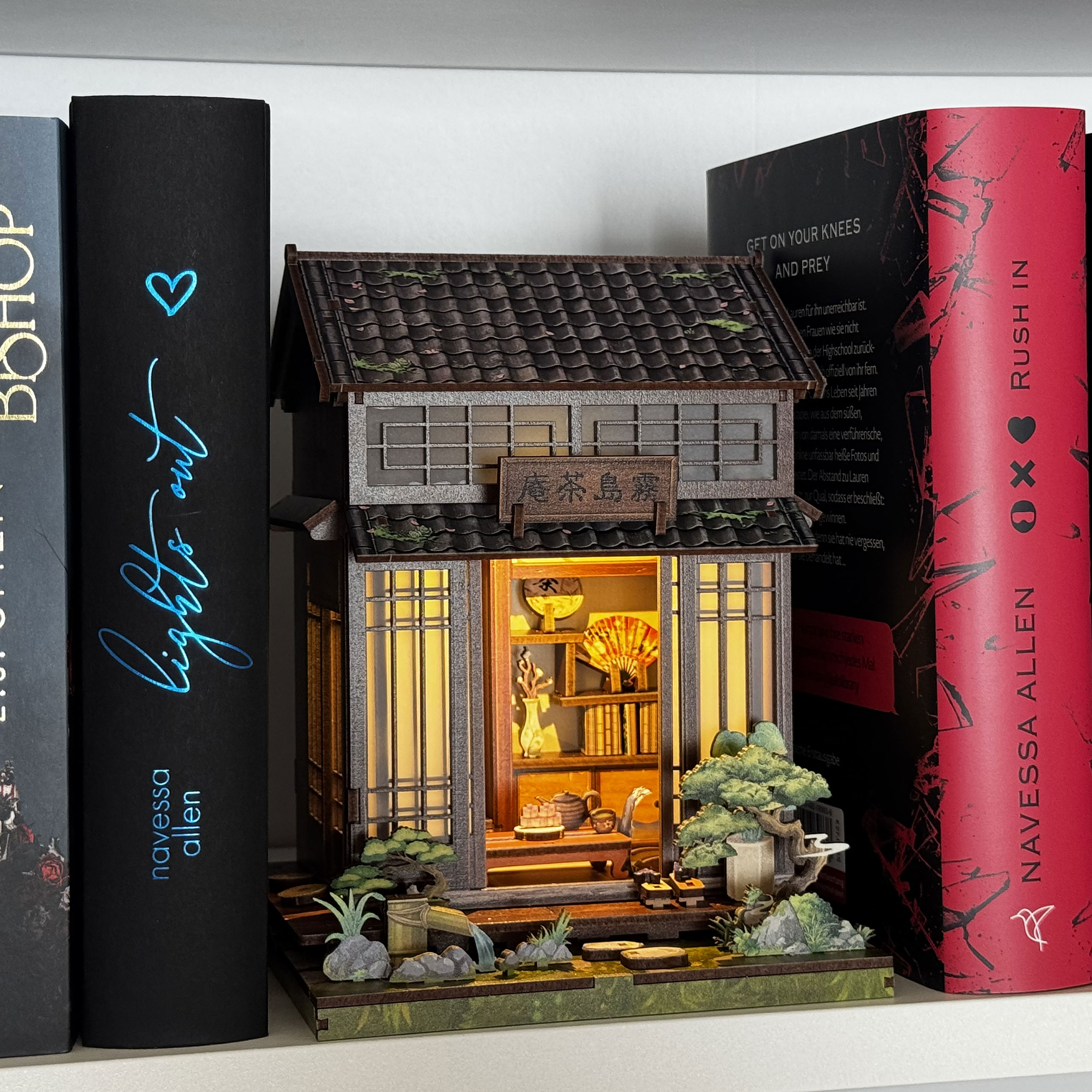 CuteBee - Kirishima Cha-an casetta in miniatura Book Nook kit modello