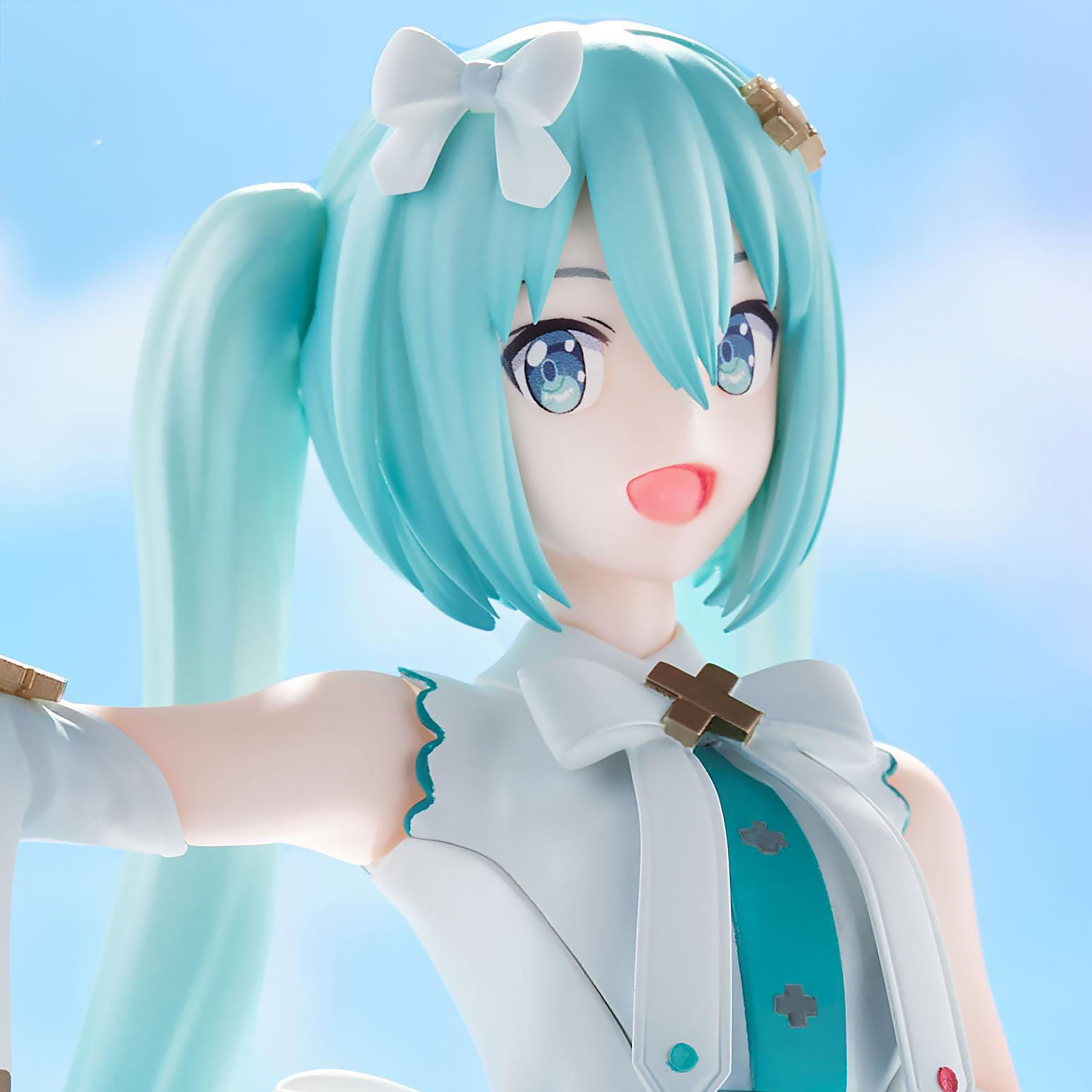 Hatsune Miku - Unshuttered Luminasta Figur