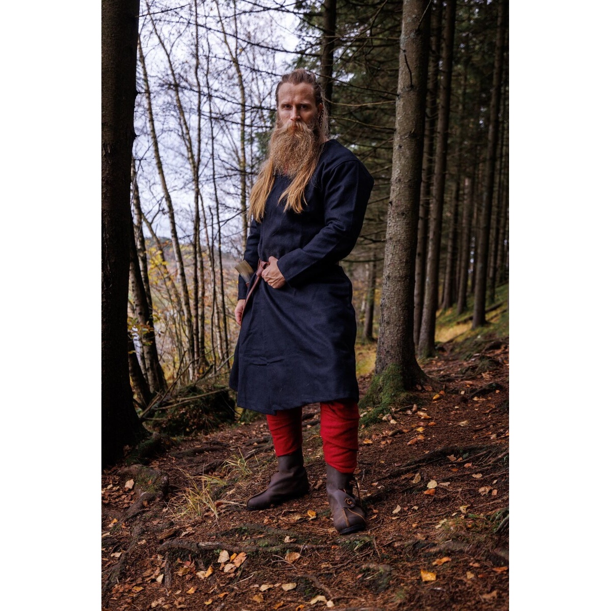 Sopravveste medievale in lana Balder nera