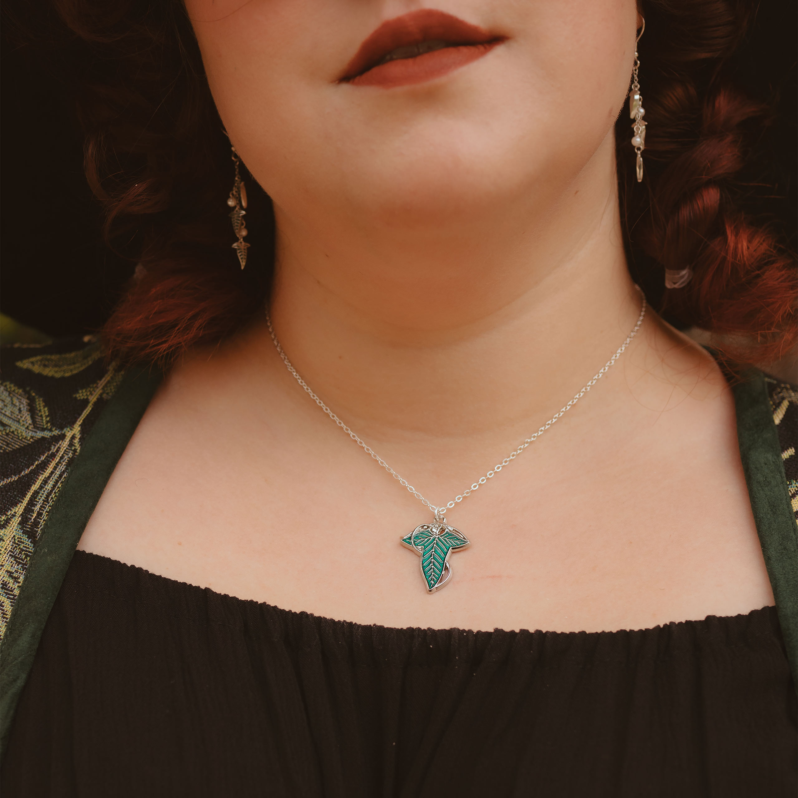 Collana con spilla a foglia - Il signore degli anelli
