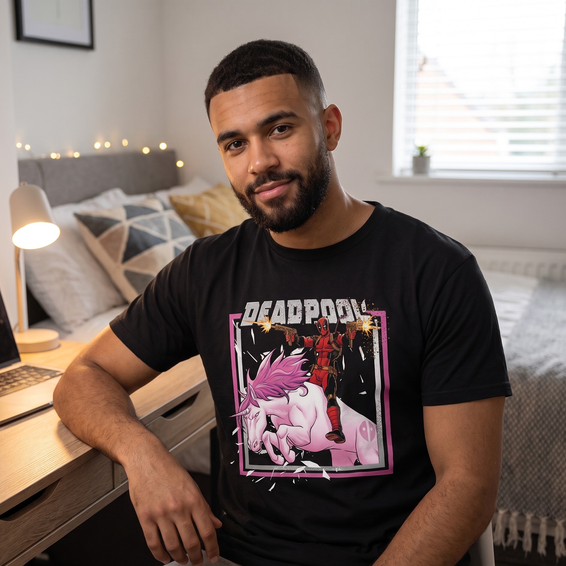 Deadpool - Pink Unicorn Ride T-Shirt schwarz