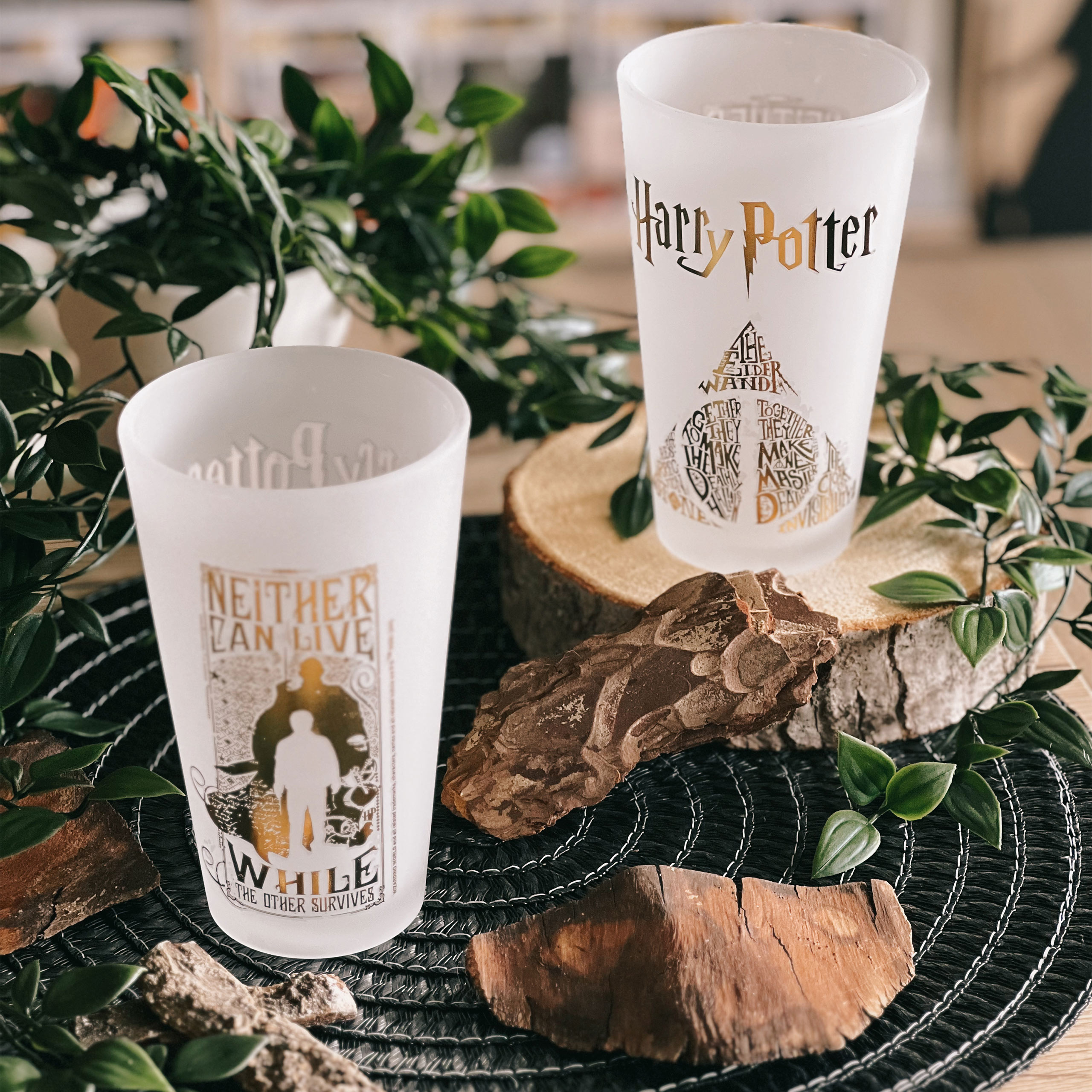 Harry Potter - Deathly Hallows Glasses 2-piece set