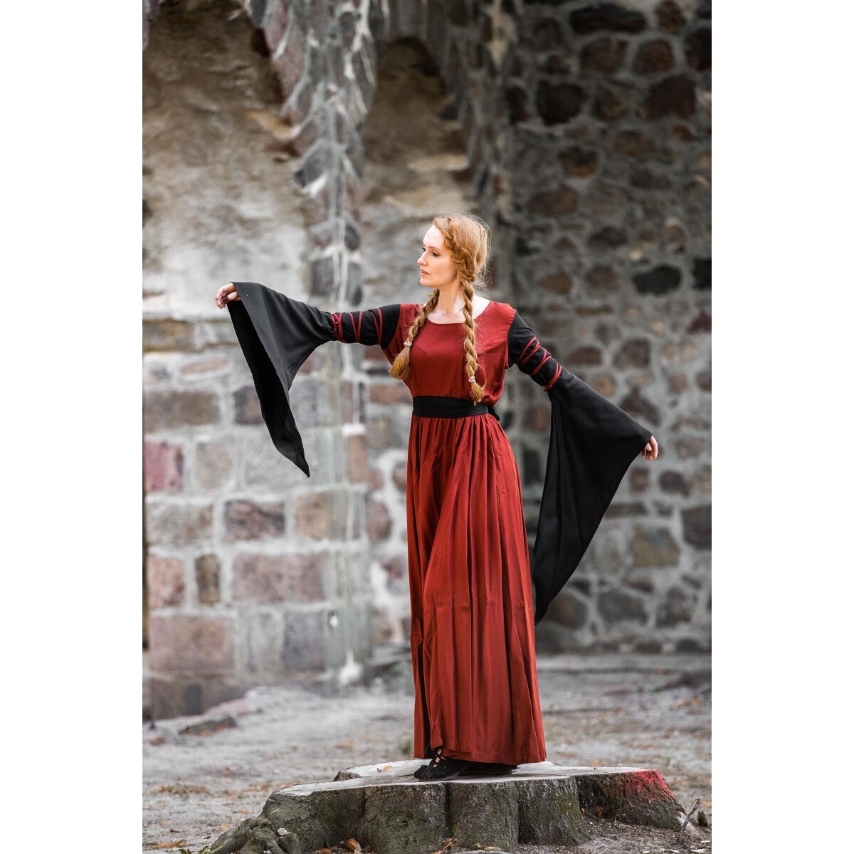 Medieval Dress Dorell Red-Black