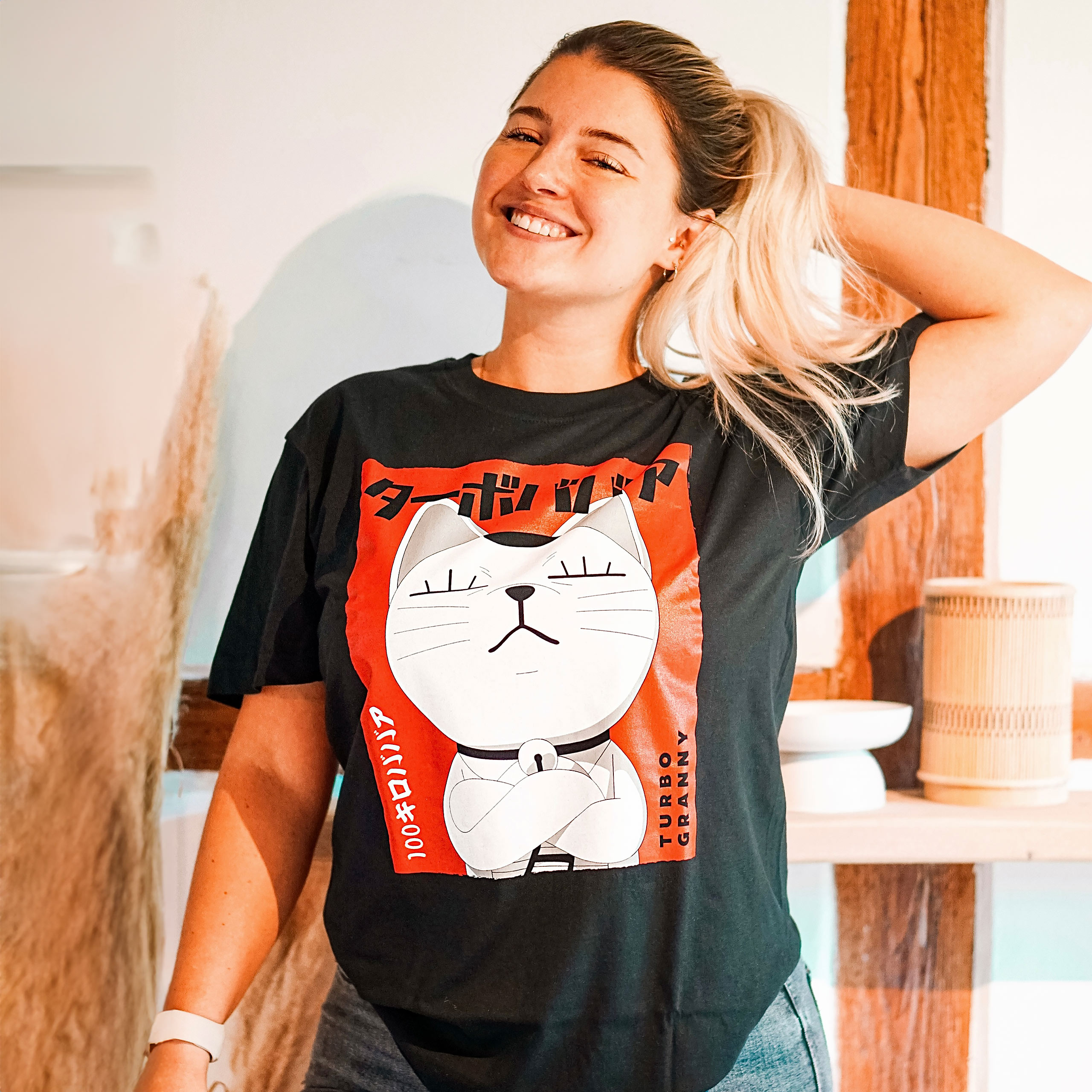 Turbo Granny Poster T-shirt voor Dandadan-fans