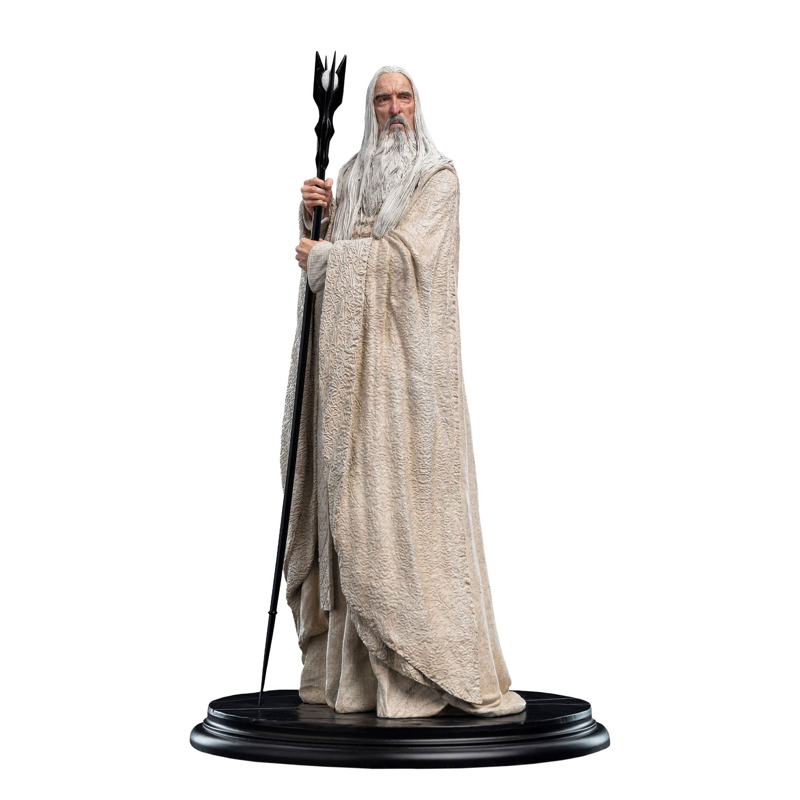 El Señor de los Anillos - Estatua de Saruman con Fuego de Orthanc Serie Clásica