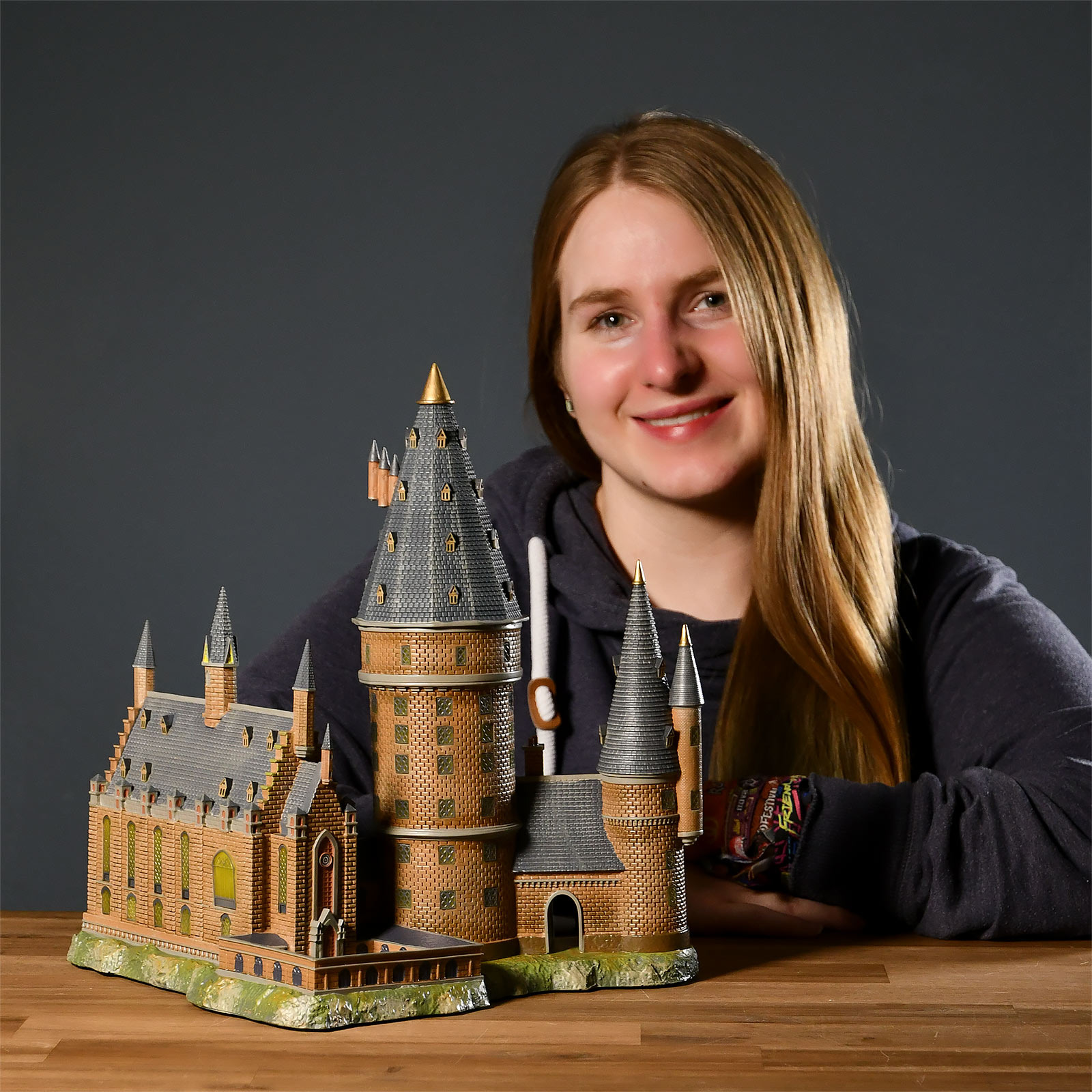 Grande salle de Poudlard avec tour principale Réplique miniature avec éclairage - Harry Potter