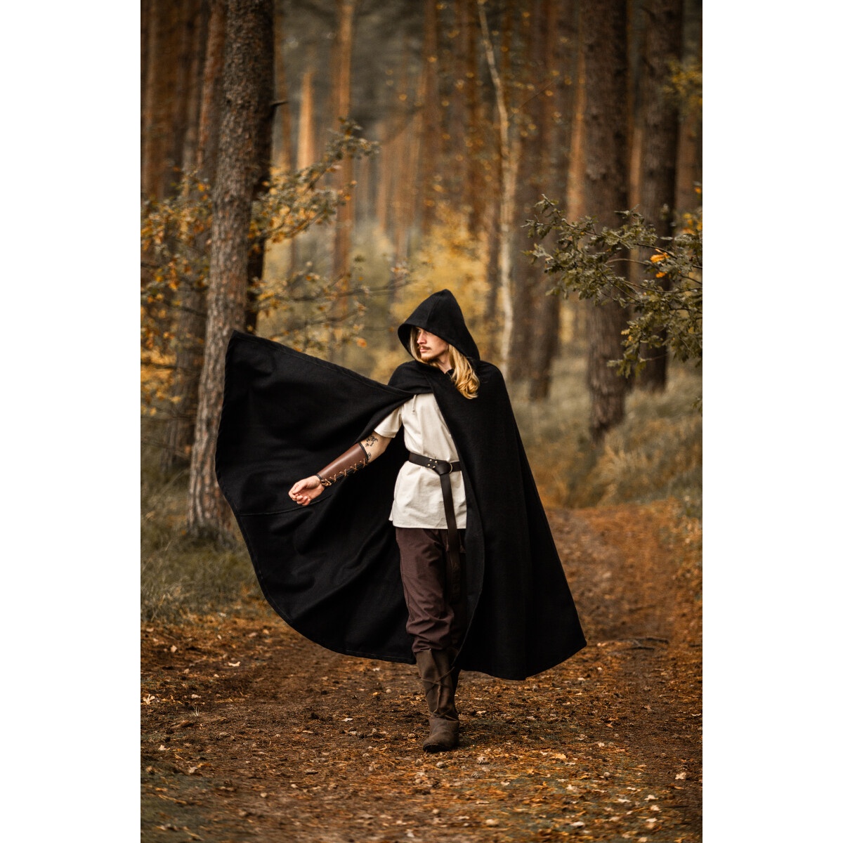 Medieval Hooded Cloak Thorian Wool black