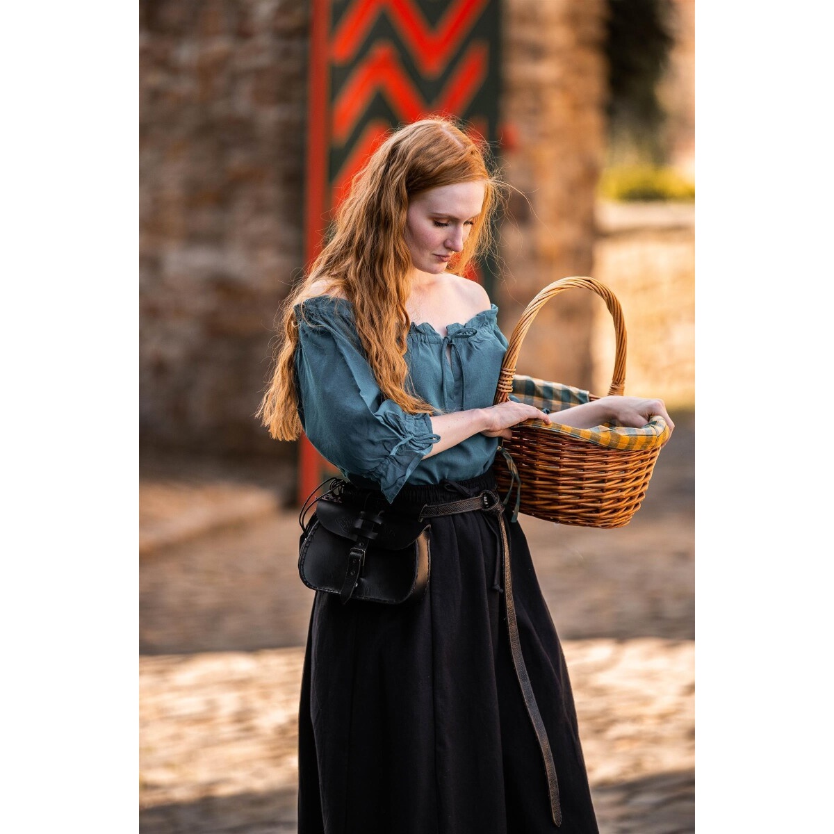 Średniowieczna bluzka z krótkim rękawem Vera niebieska