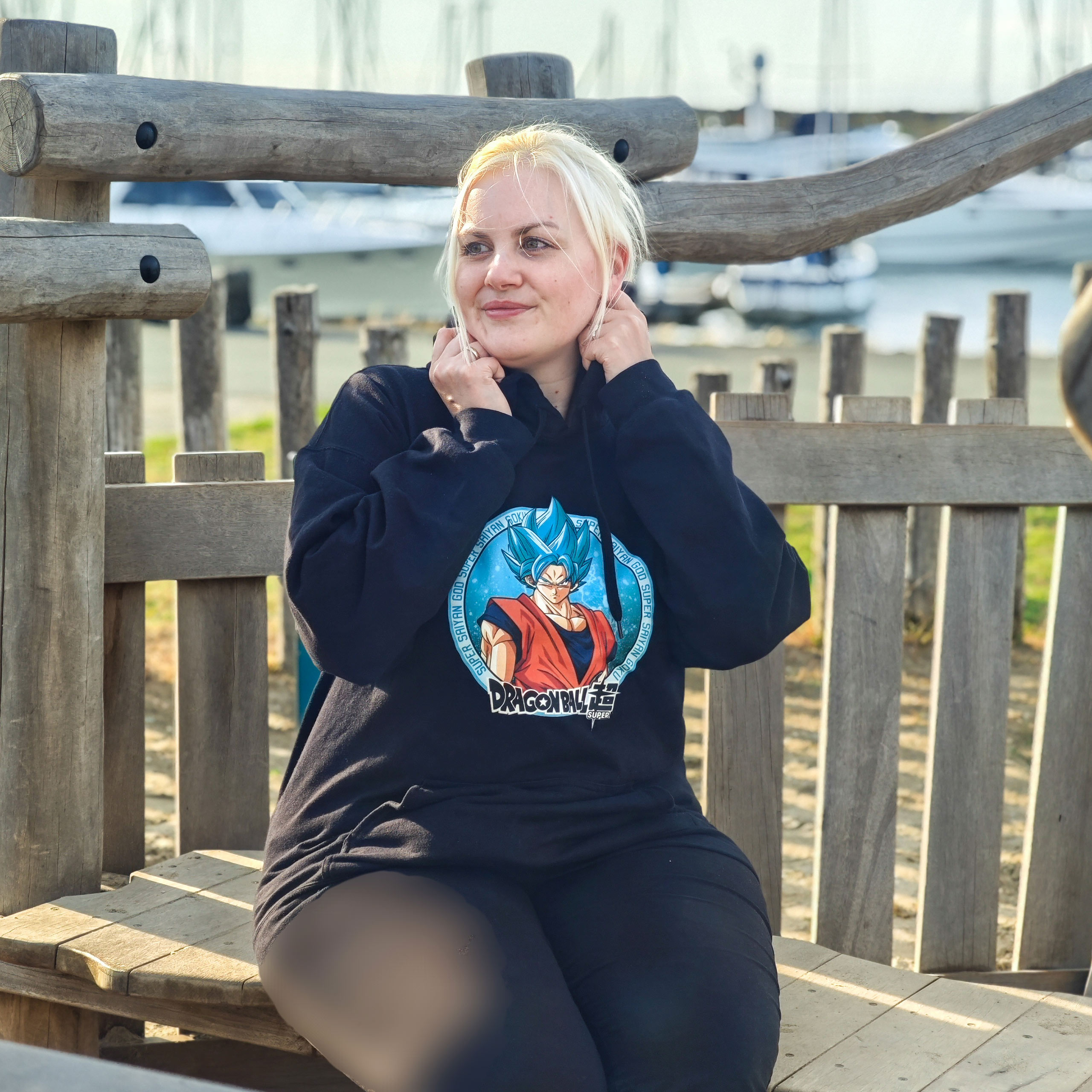 Dragon Ball Super - Sudadera con capucha de Goku Super Saiyan Blue negra