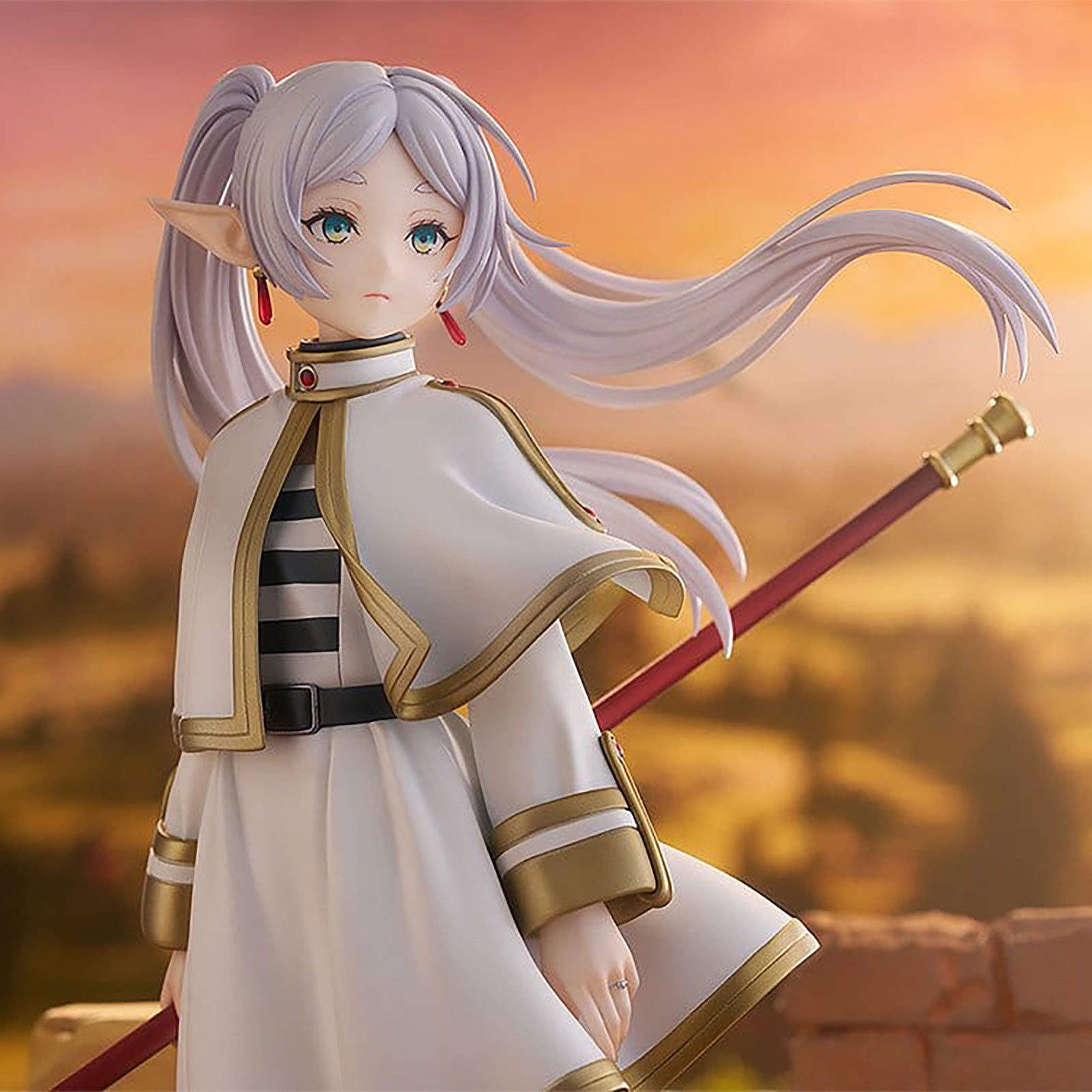 Frieren - Magic of the Eventide Glow Figure