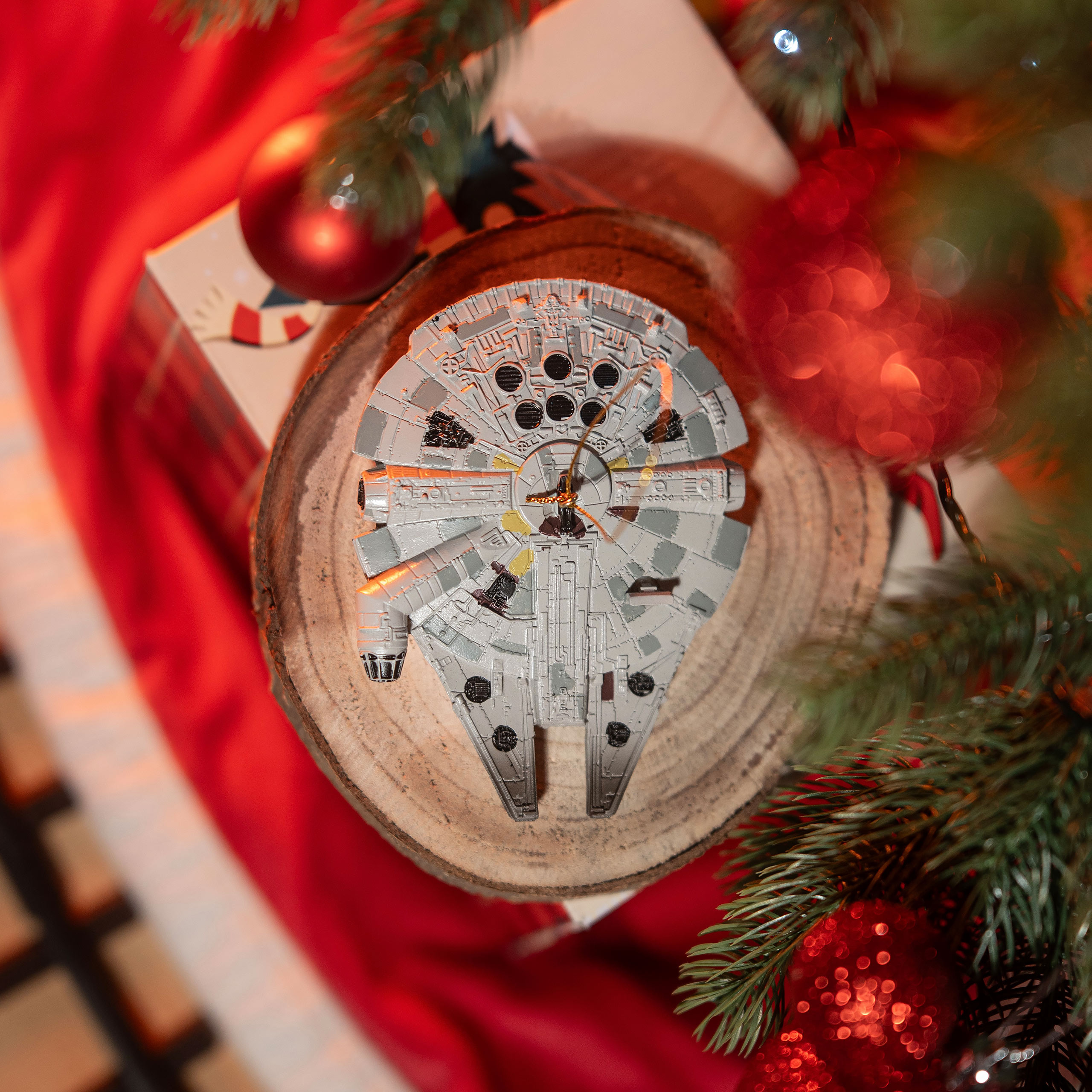 Star Wars - Millennium Falcon julgransdekoration