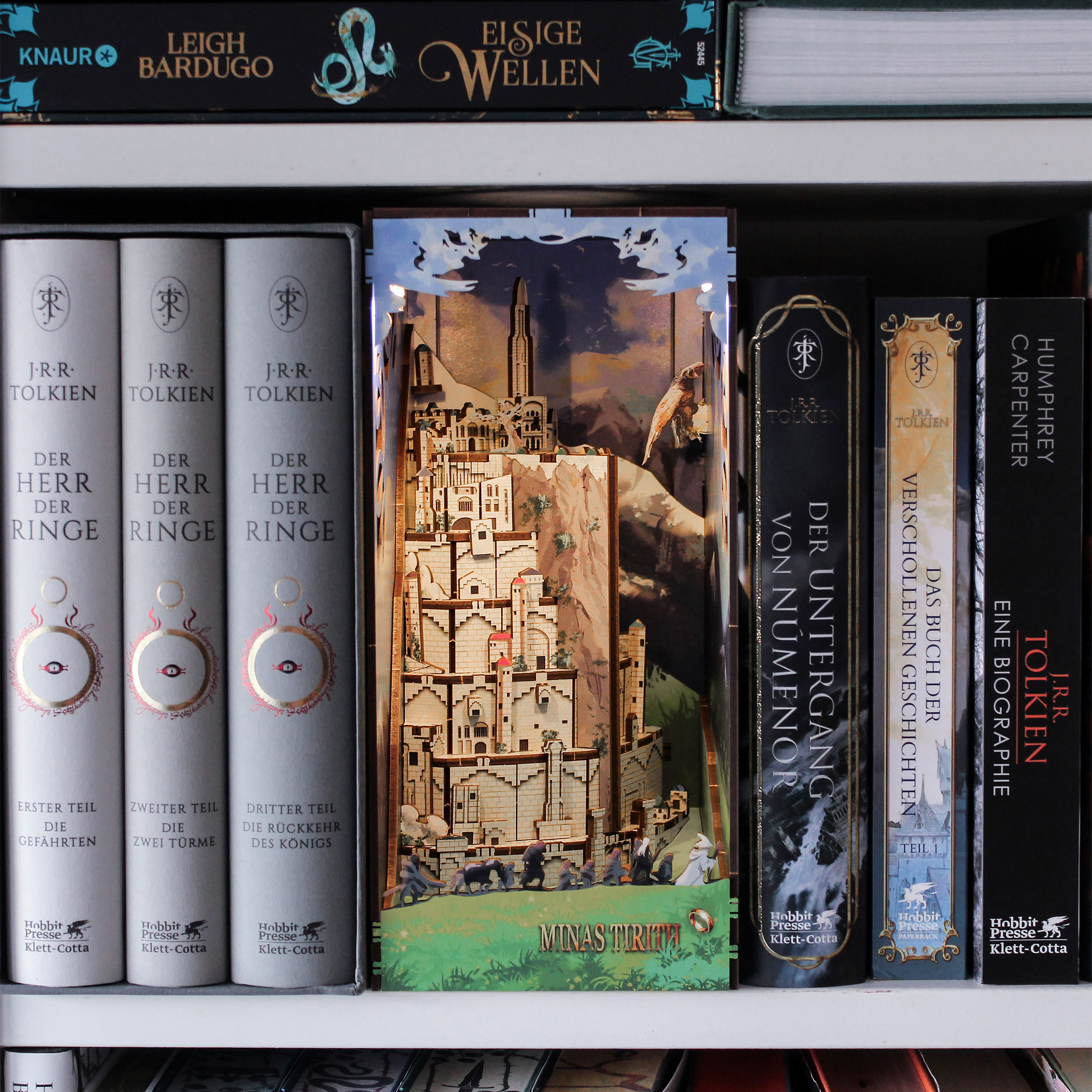 Il Signore degli Anelli - Minas Tirith Book Nook kit modello in legno