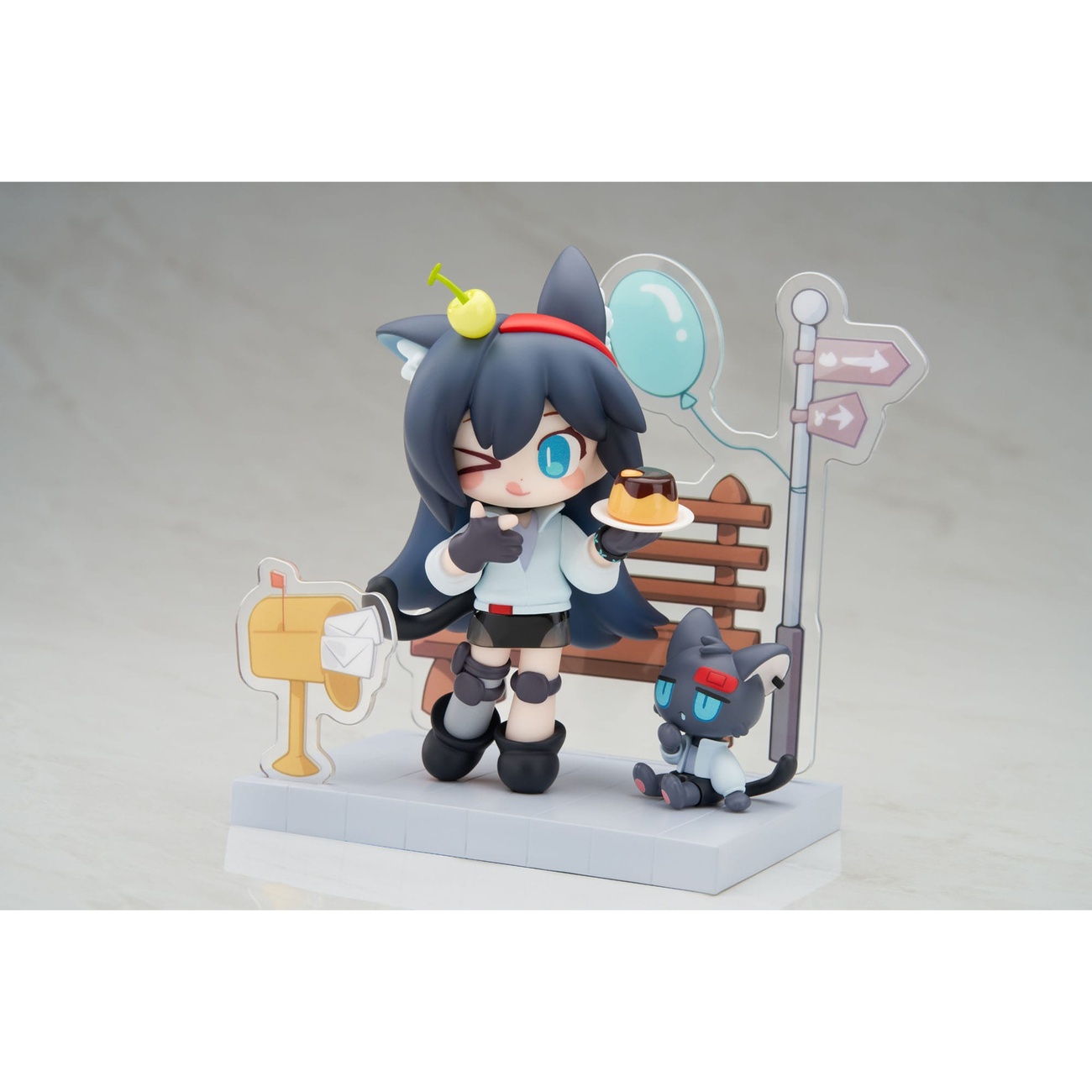 Arknights PVC Statue Dessert Time Series Q-figure Blaze 11 cm