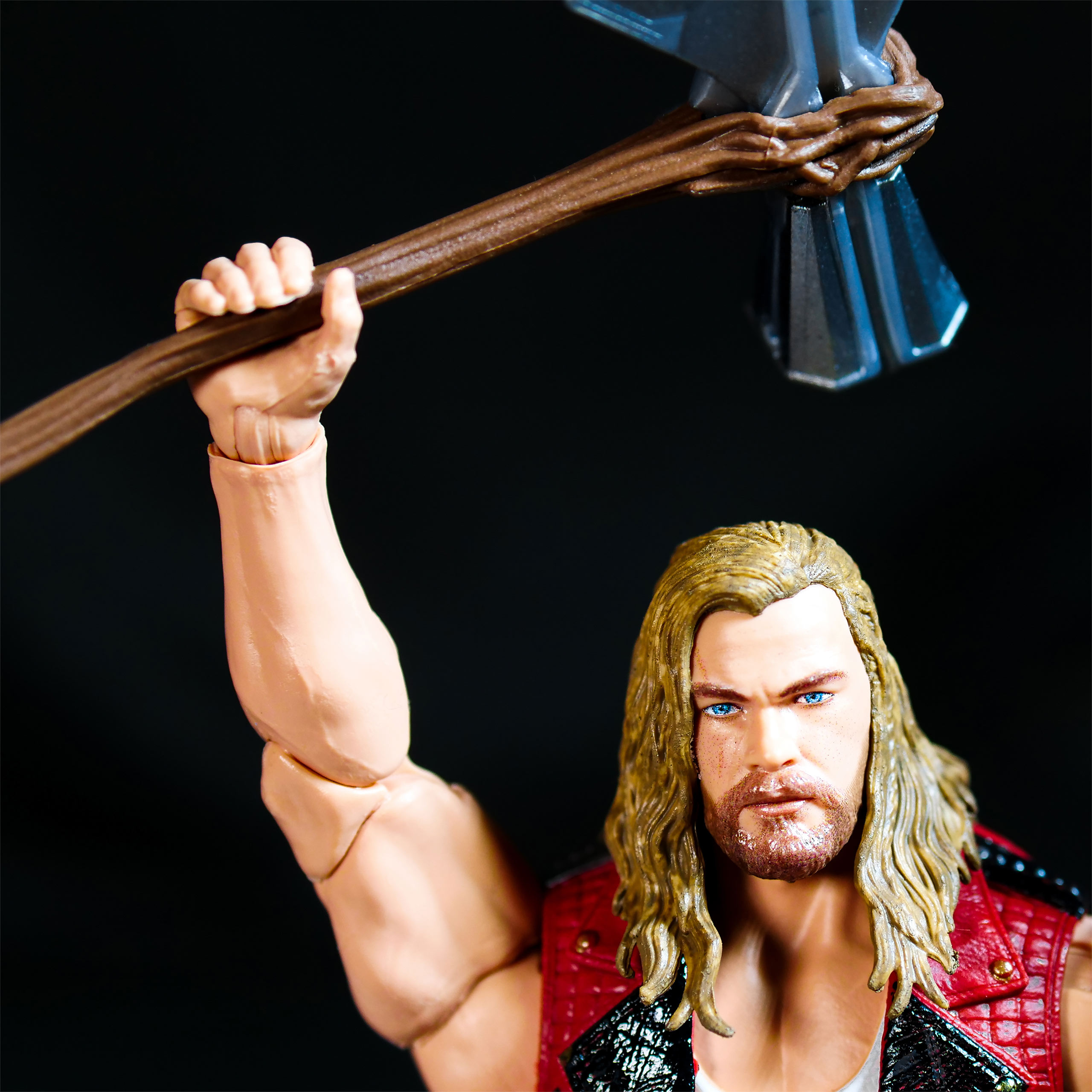 Thor: Love and Thunder - Ravager Thor Actionfigur