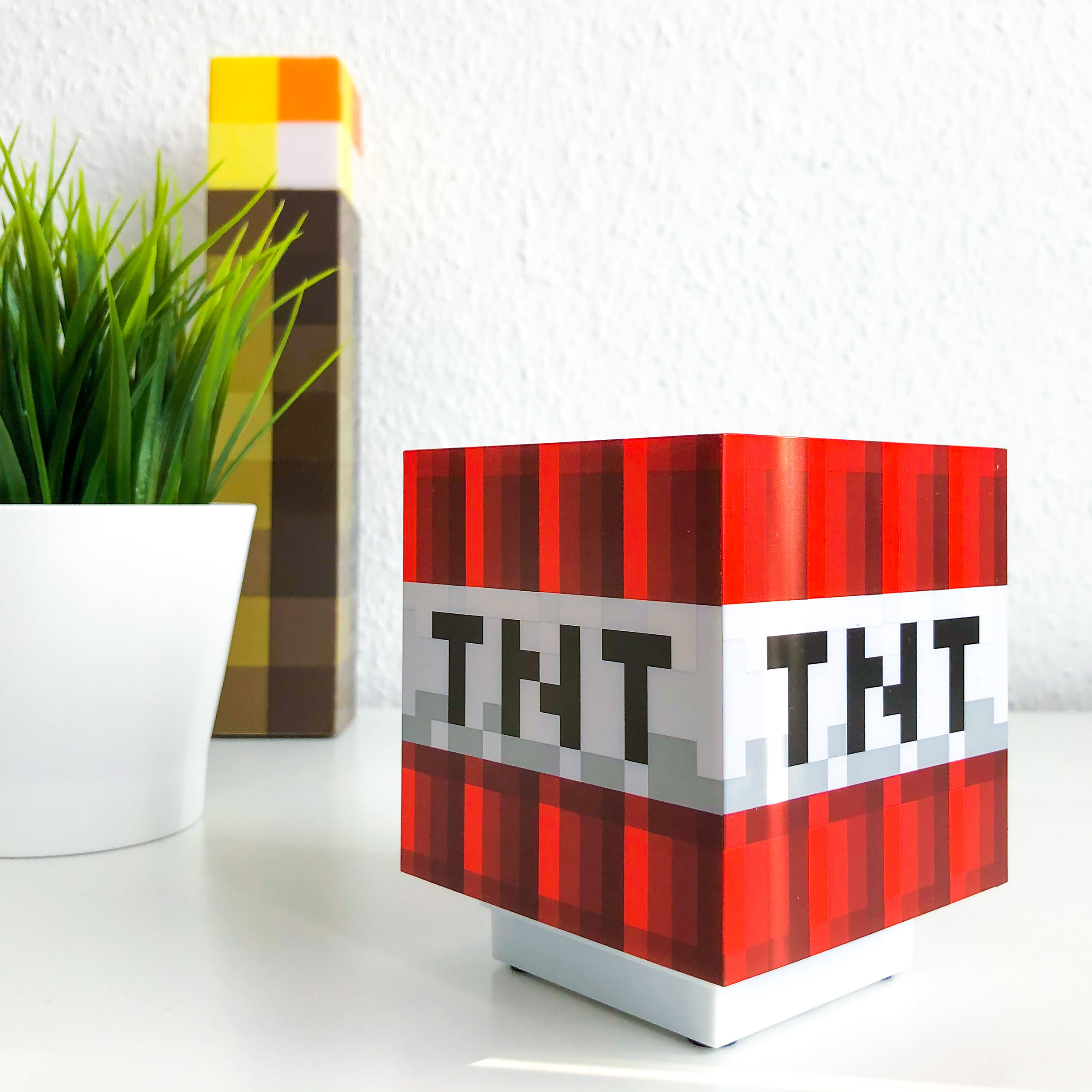 Lampe De Nuit Officielle Minecraft Lampe TNT Minecraft Avec Sons - Veilleuse Officielle, Cadeau Gamer - Déco Chambre Carte Pokemon Francaise