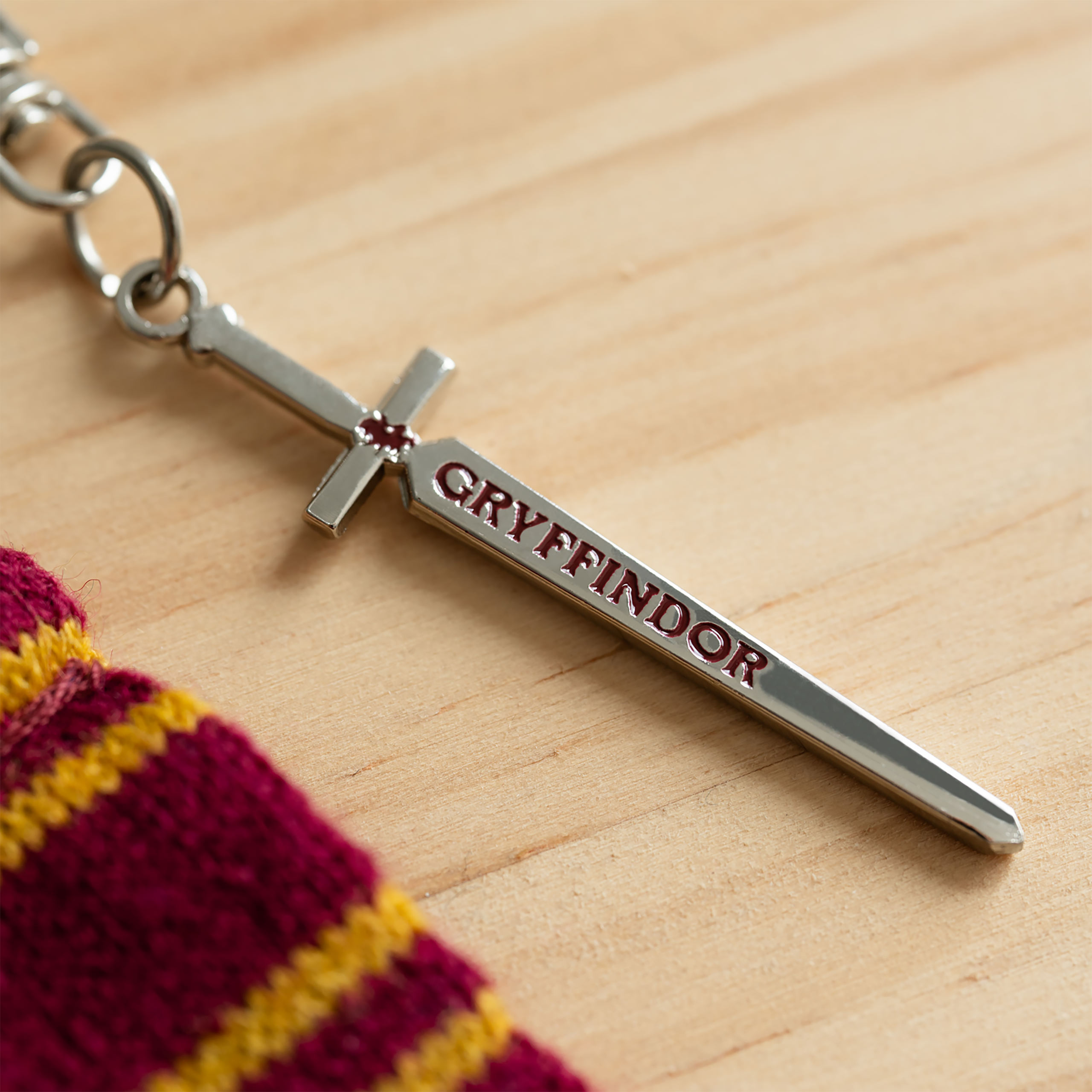 Harry Potter - Gryffindor Scarf Keychain