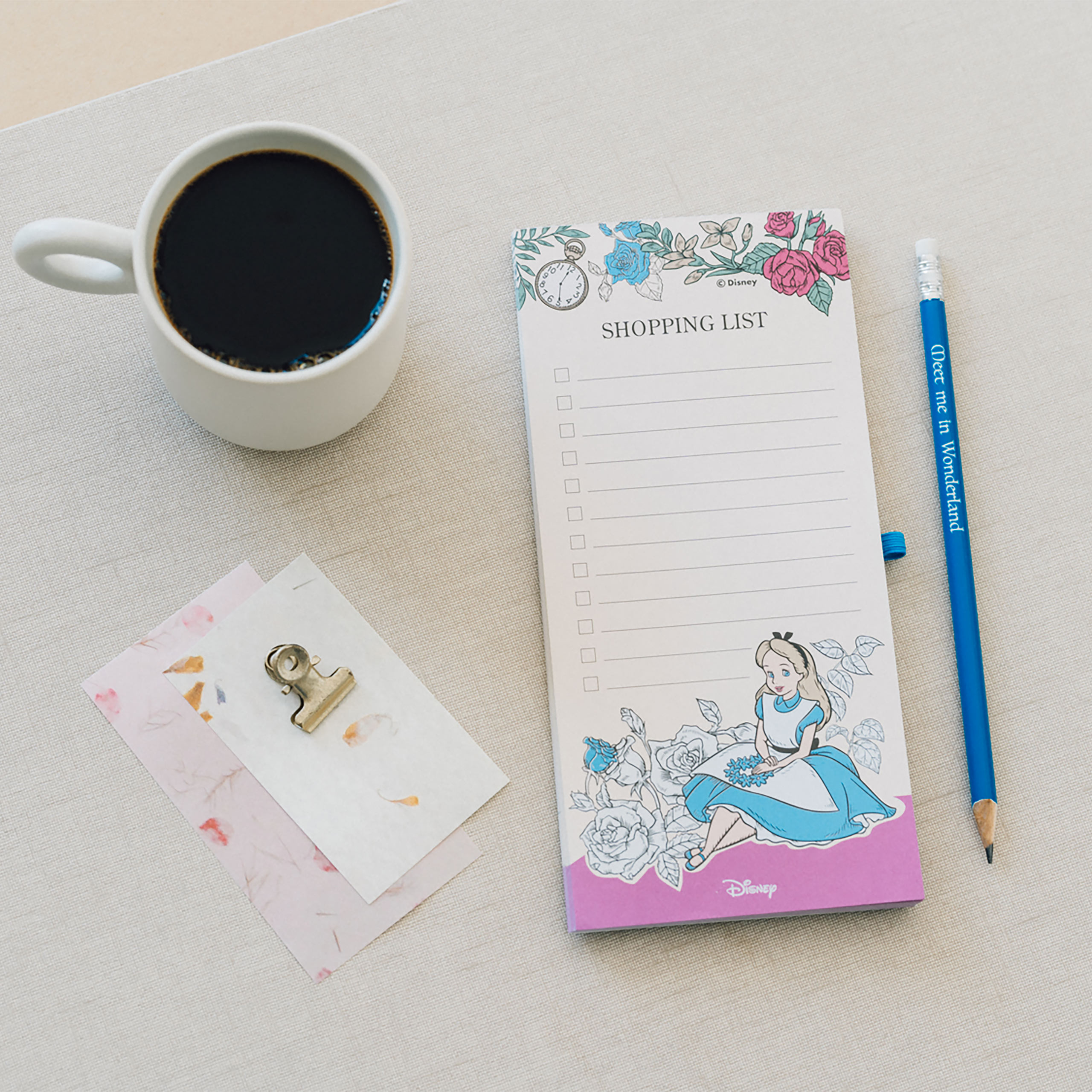 Alice in Wonderland - Magnetic Notepad with Pencil