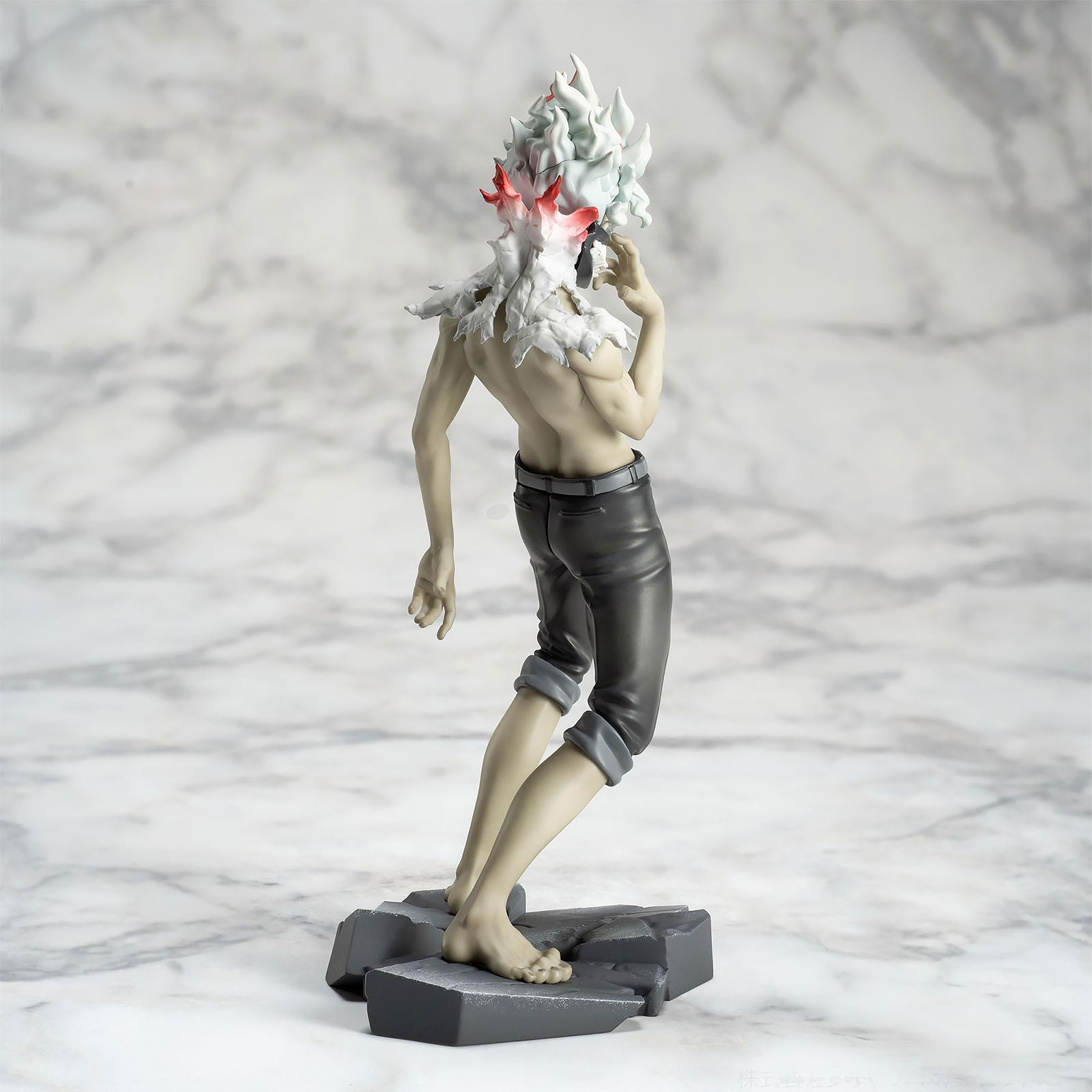 Dandadan - Okarun (transformed) Vol. 2 Figur Version 1.5