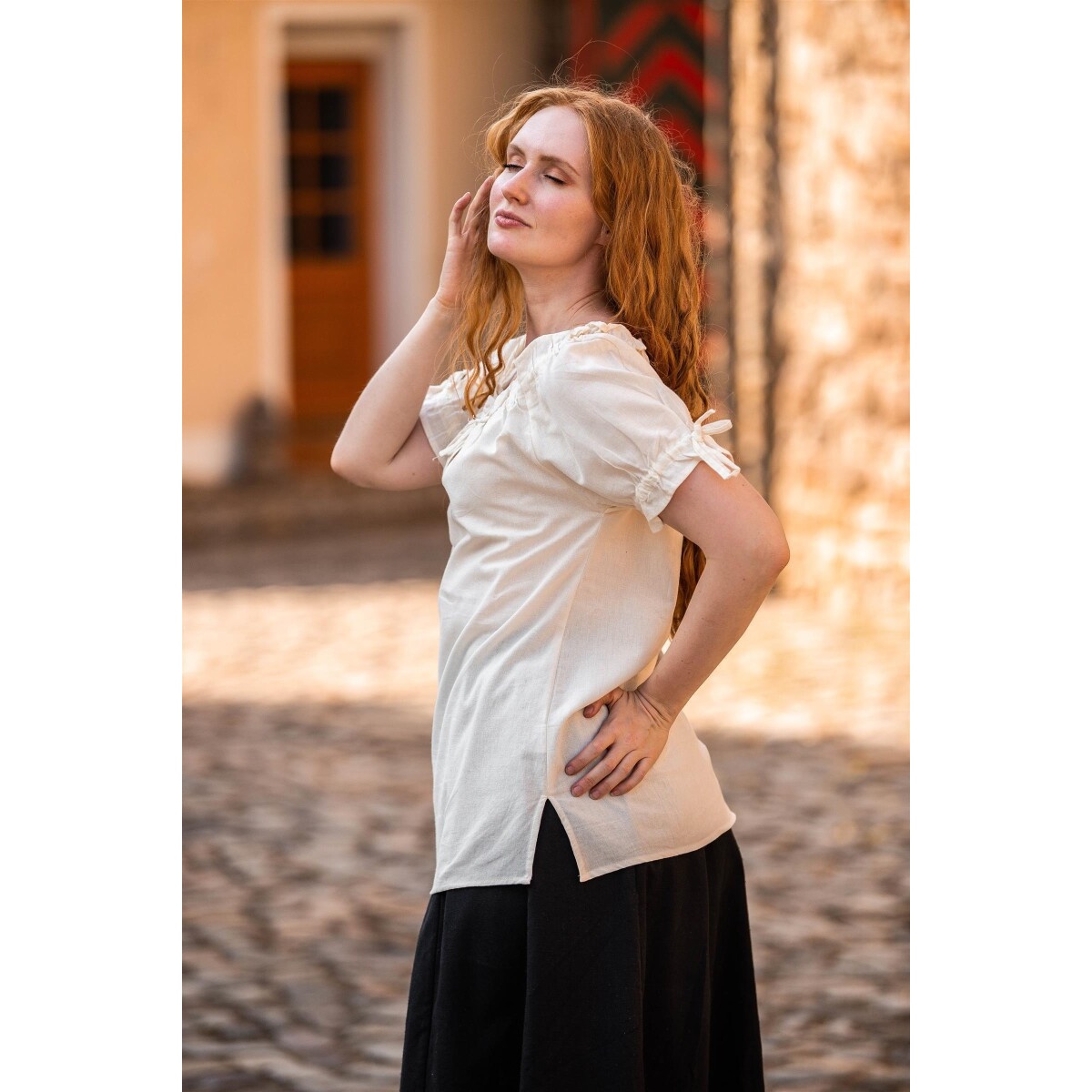Medieval Short-Sleeve Blouse Otilia beige