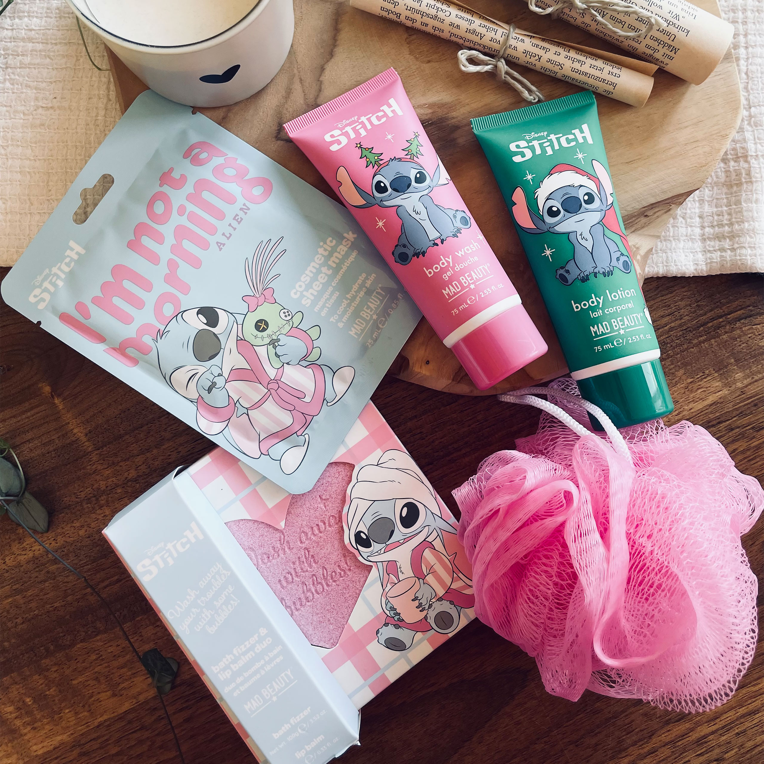 Set cosmético Stitch de bálsamo labial y bomba efervescente de baño - Lilo & Stitch