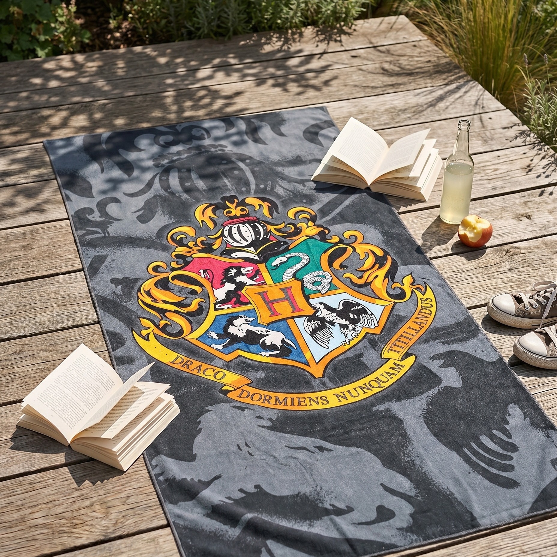 Harry Potter - Ręcznik plażowy z herbem Hogwartu