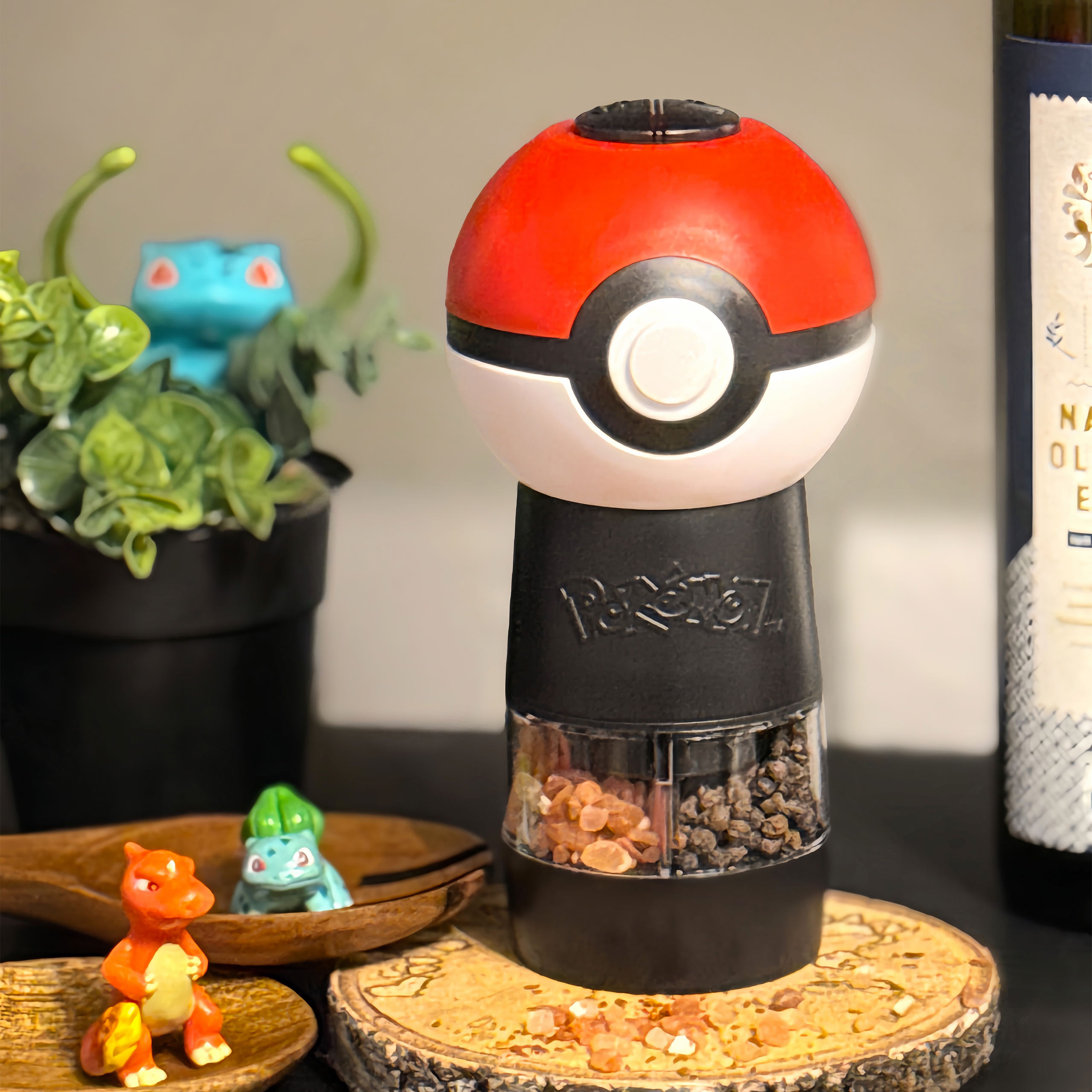 Pokemon - Pokeball Elektrische Salz & Pfeffermühle