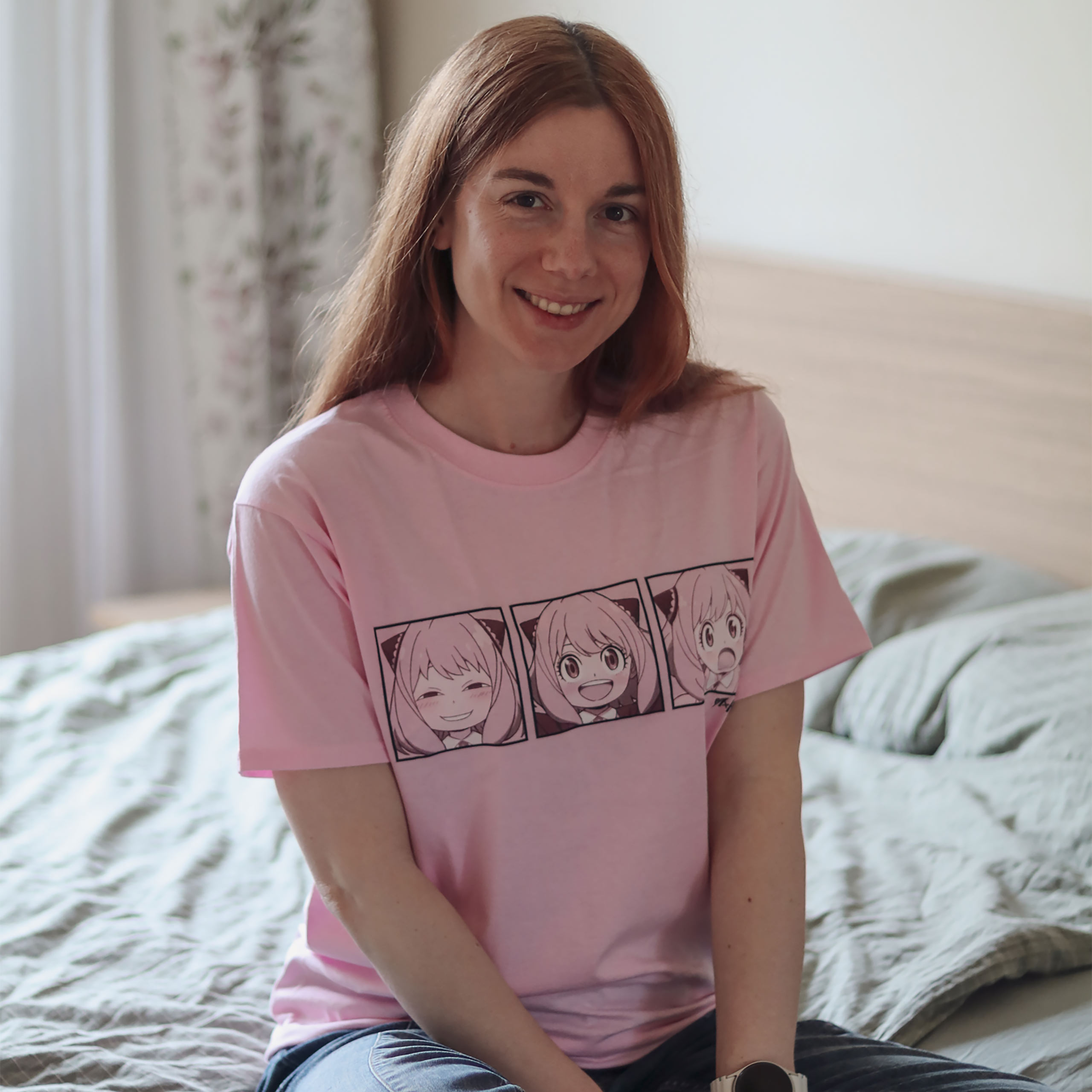 Spy x Family - Anya T-Shirt pink