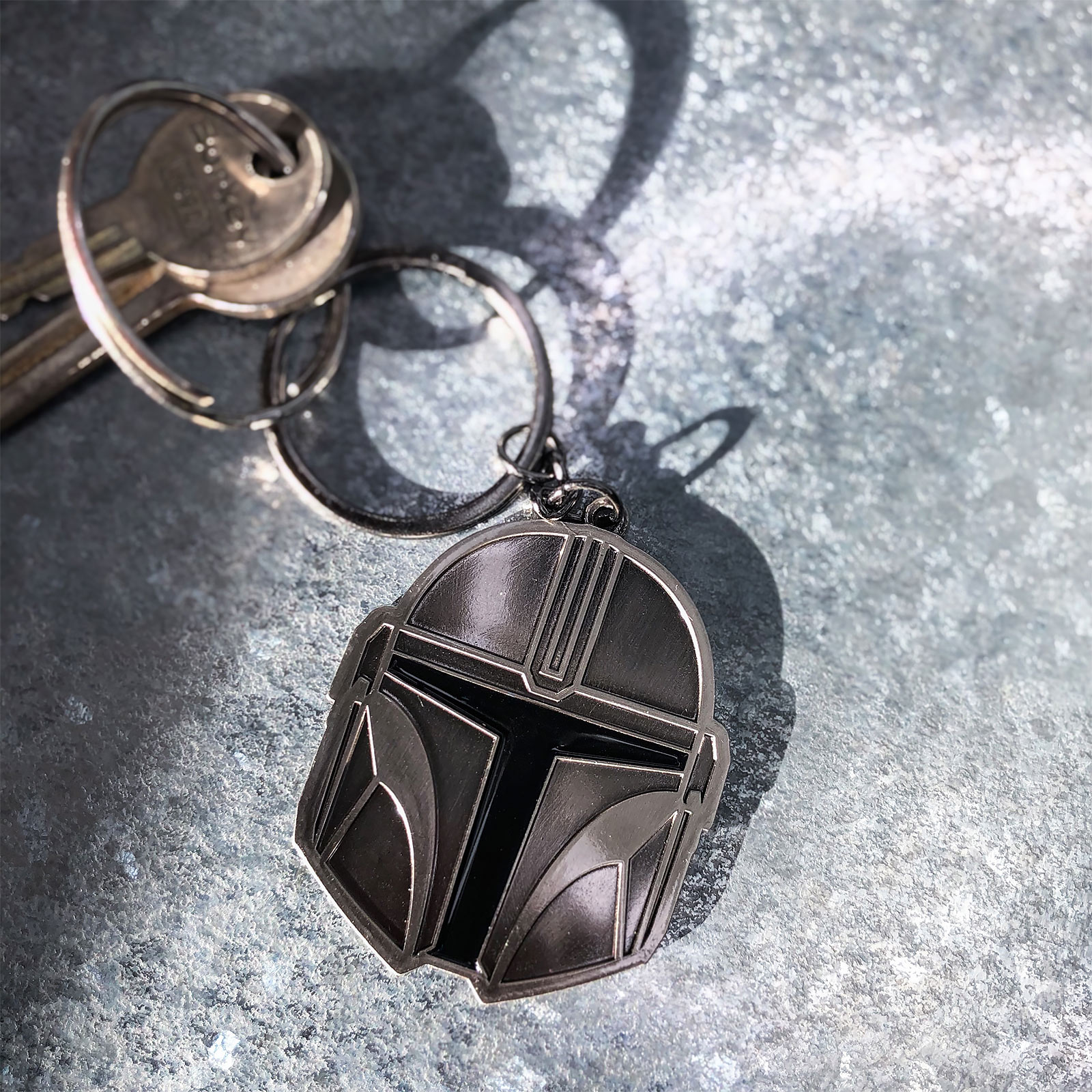 Mandalorian Helmet Keychain - Star Wars The Mandalorian