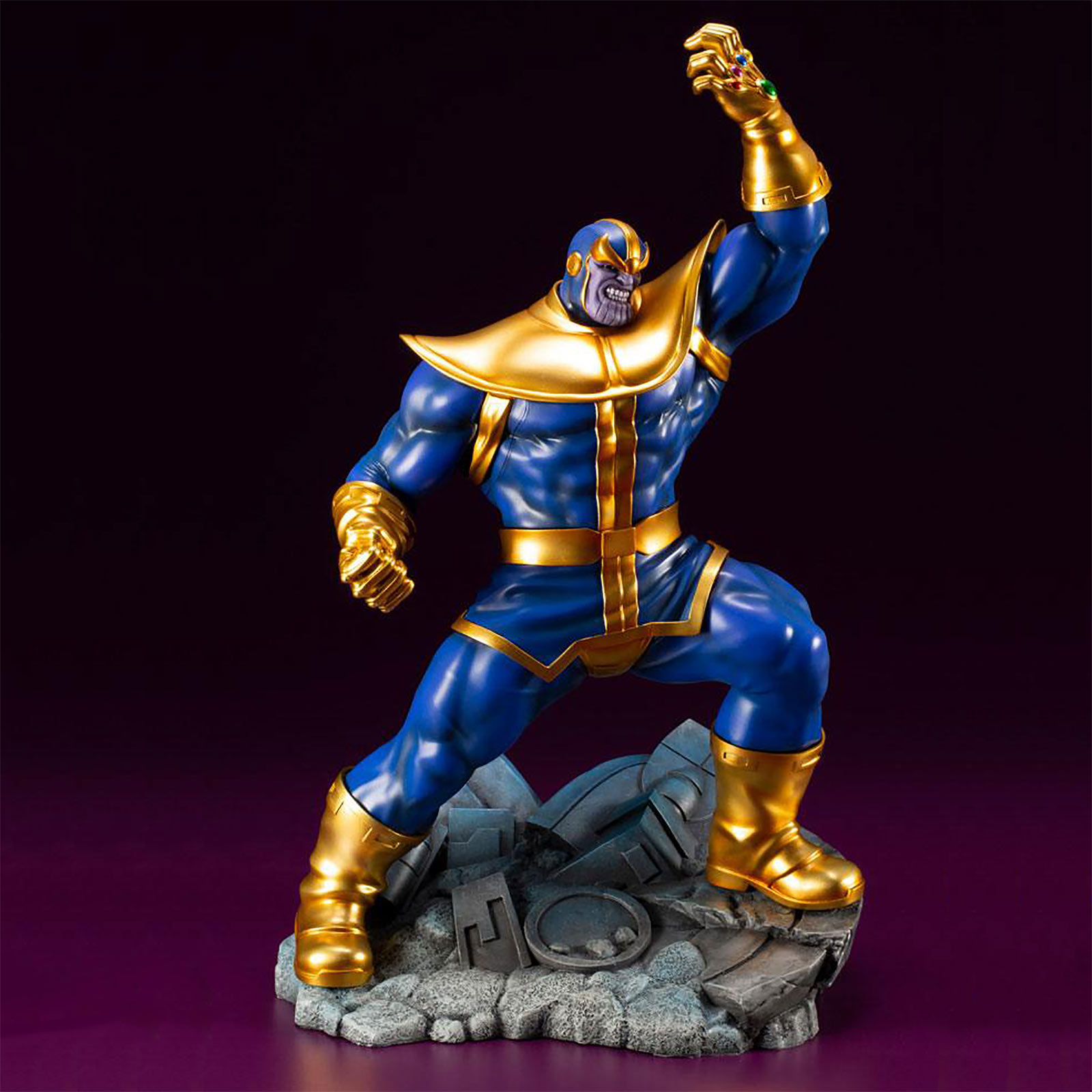Thanos - Avengers verzamelbeeld 28 cm