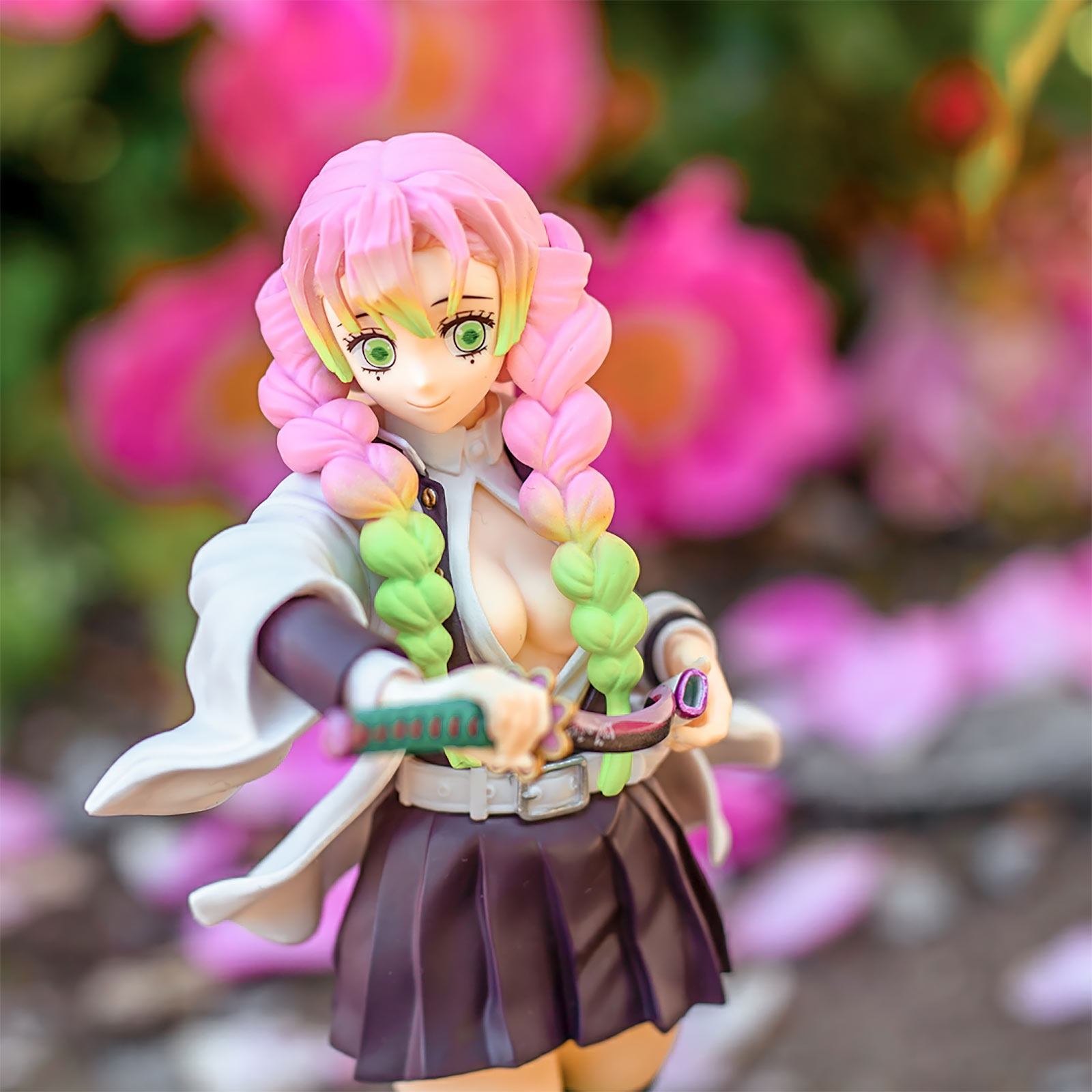 Demon Slayer - Mitsuri Kanroji Figure Vol. 49