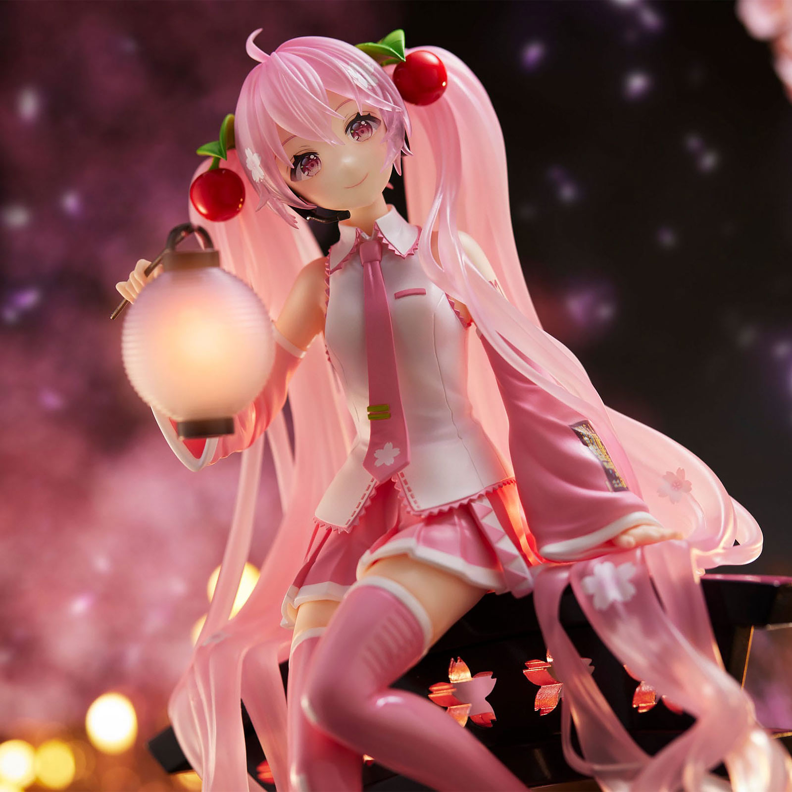 Hatsune Miku - Sakura Miku Figure Lantern Version