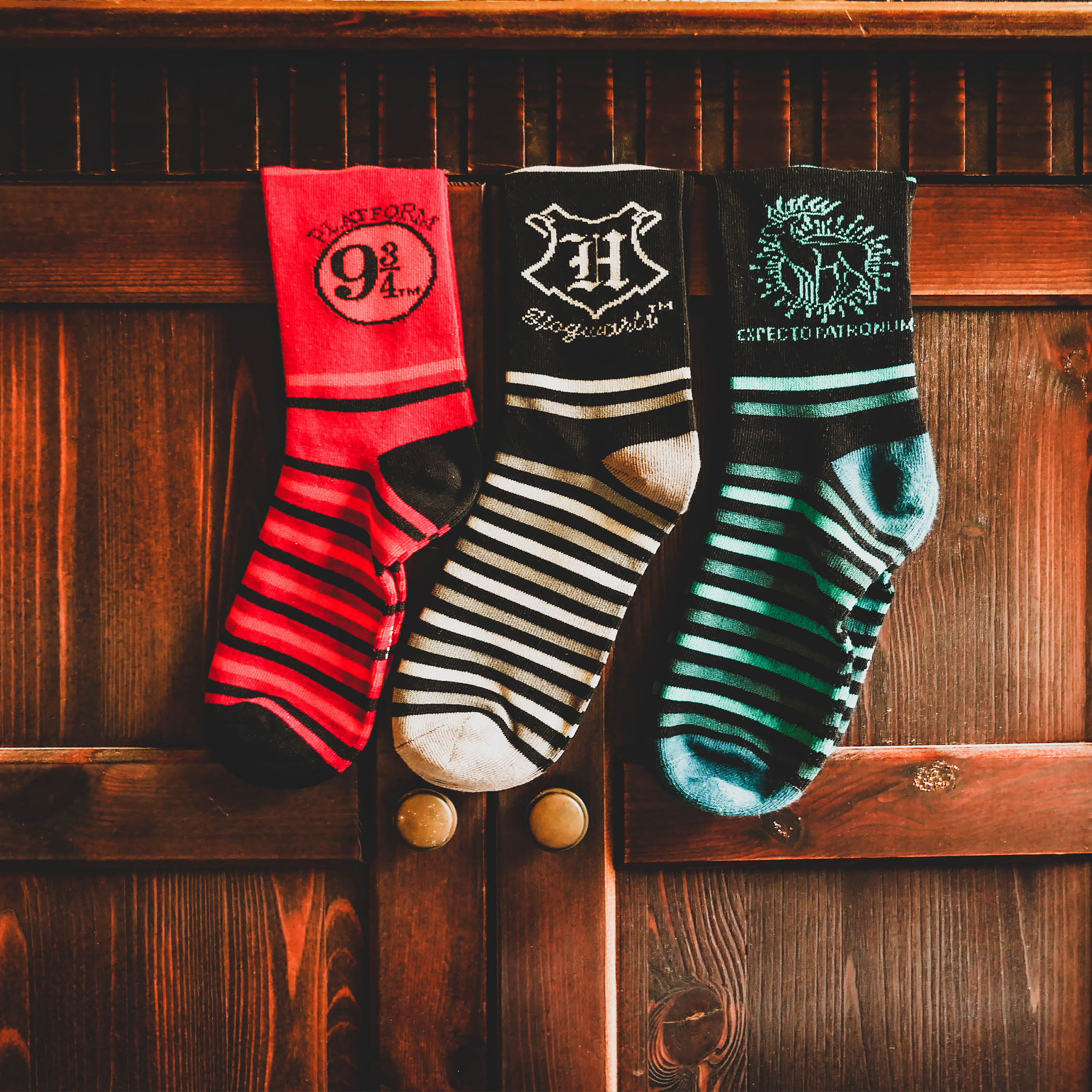 Chaussettes Hogwarts ensemble de 3 en boîte cadeau - Harry Potter