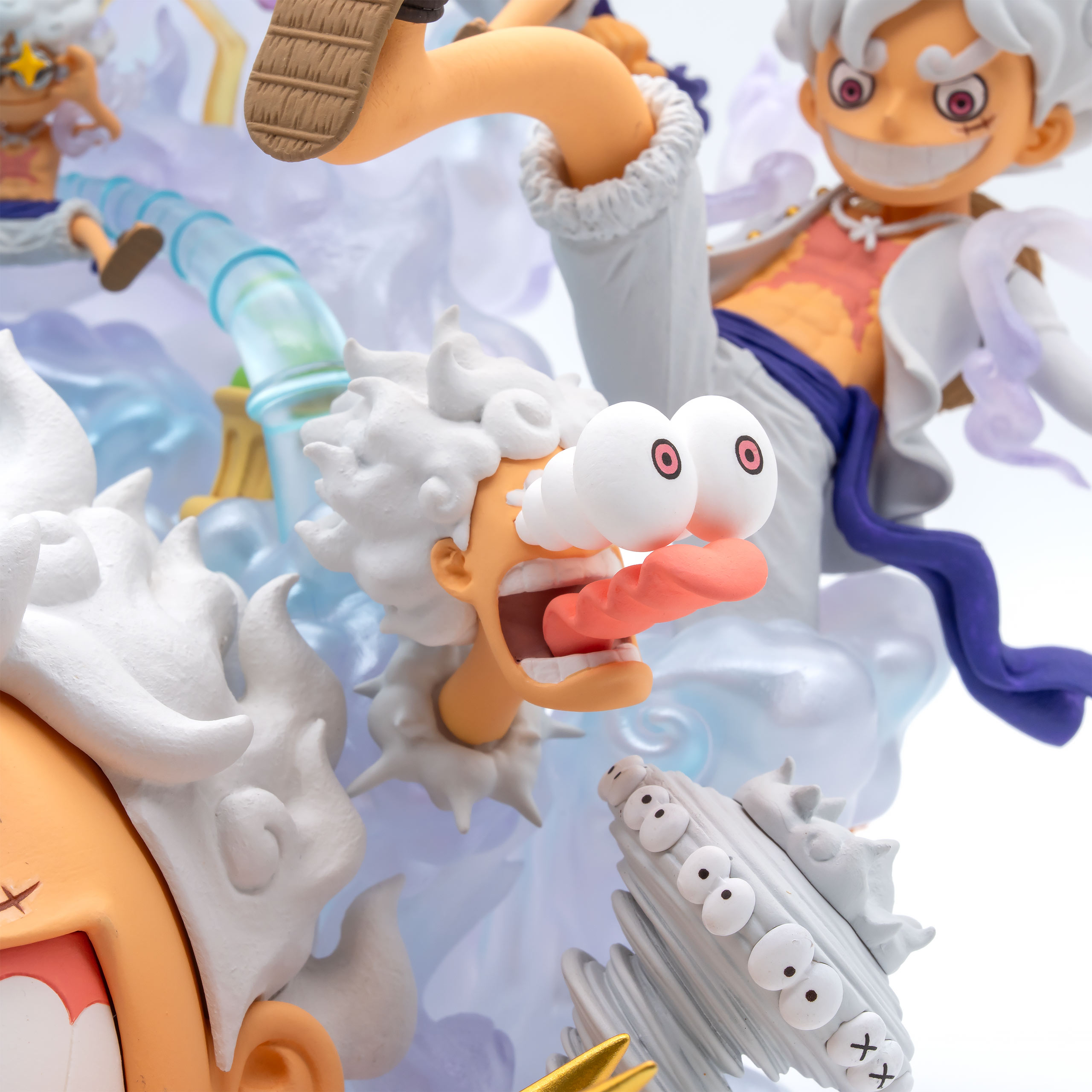 One Piece - Monkey D. Luffy Gear 5 Special WCF Premium Figurine