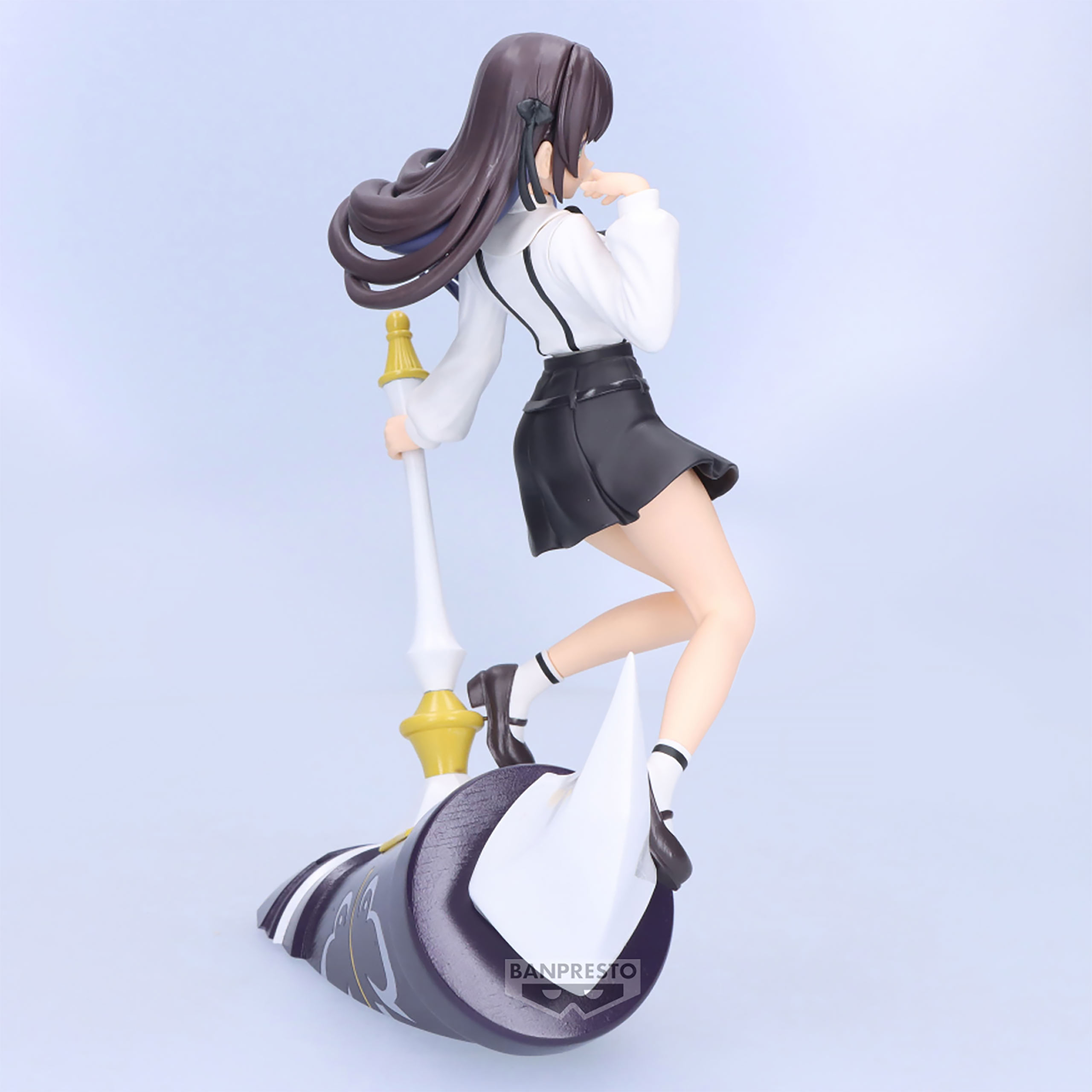 Je peux être une réceptionniste de guilde, mais je vaincrai n'importe quel boss pour finir à l'heure - Figurine Alina Clover