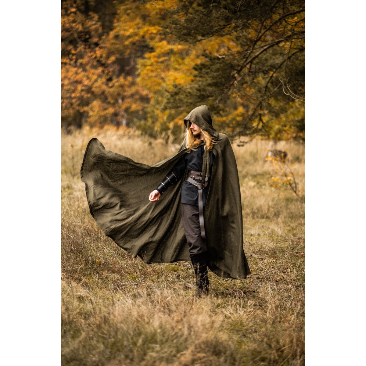 Capa medieval de lino Mimir verde