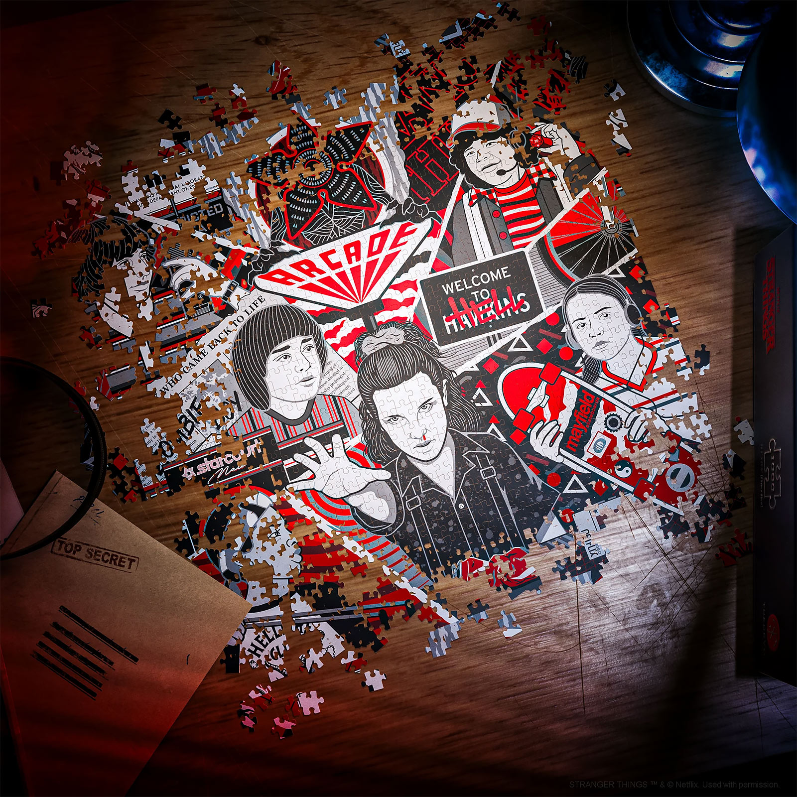 Stranger Things - Puzzle Premium Upside Down