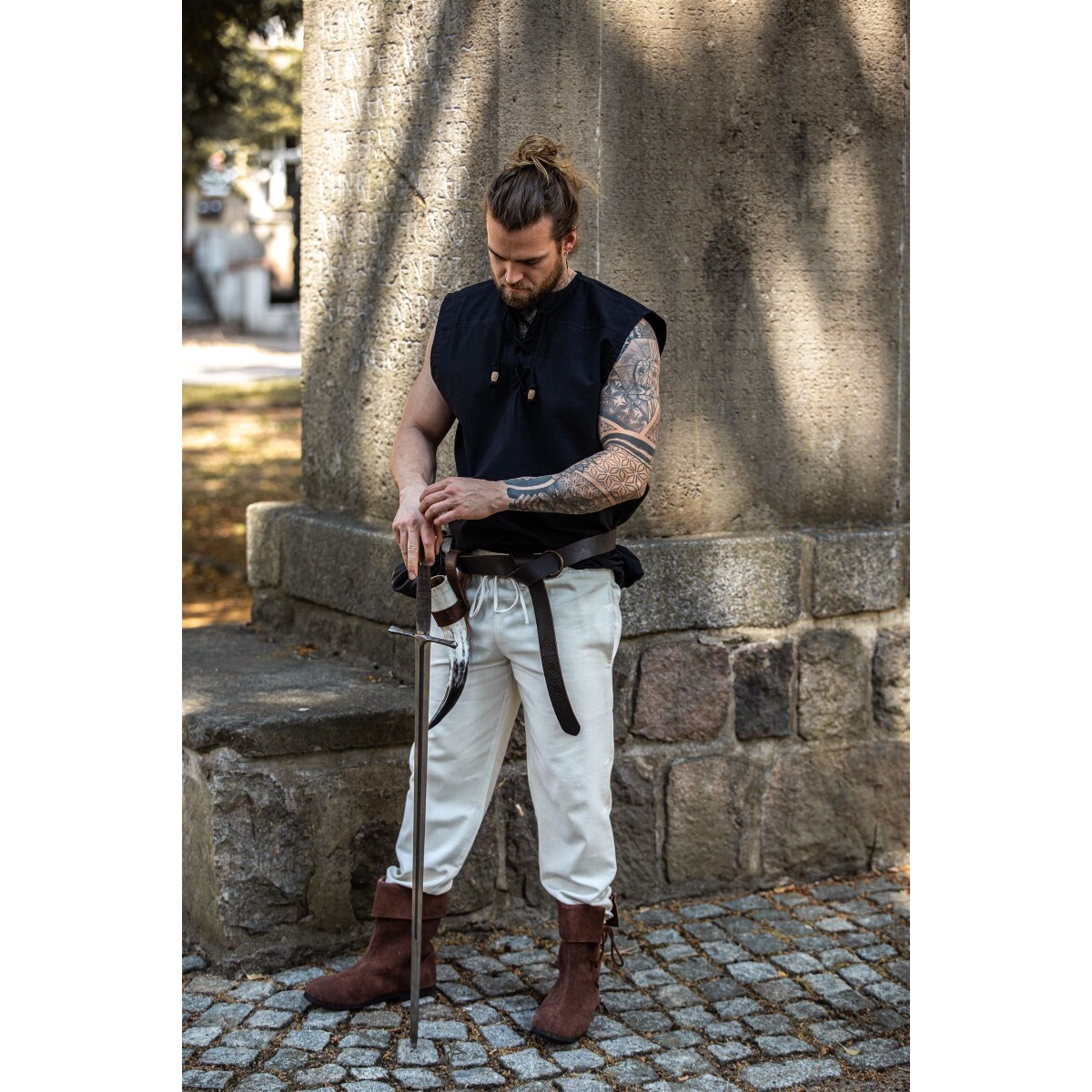 Medeltida snörskjorta Jean ärmlös svart