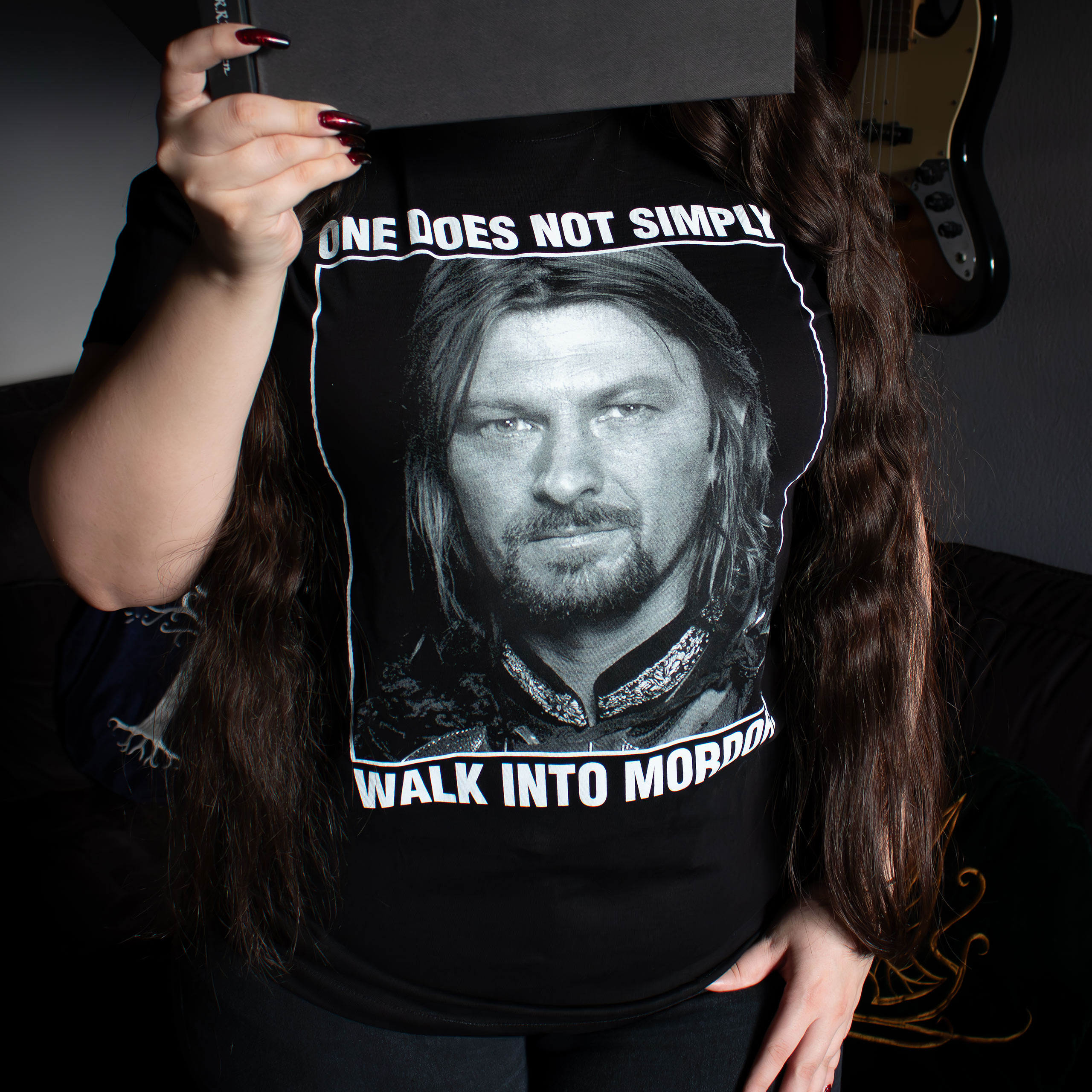 T-shirt Boromir On ne marche pas simplement dans Mordor - Le Seigneur des Anneaux