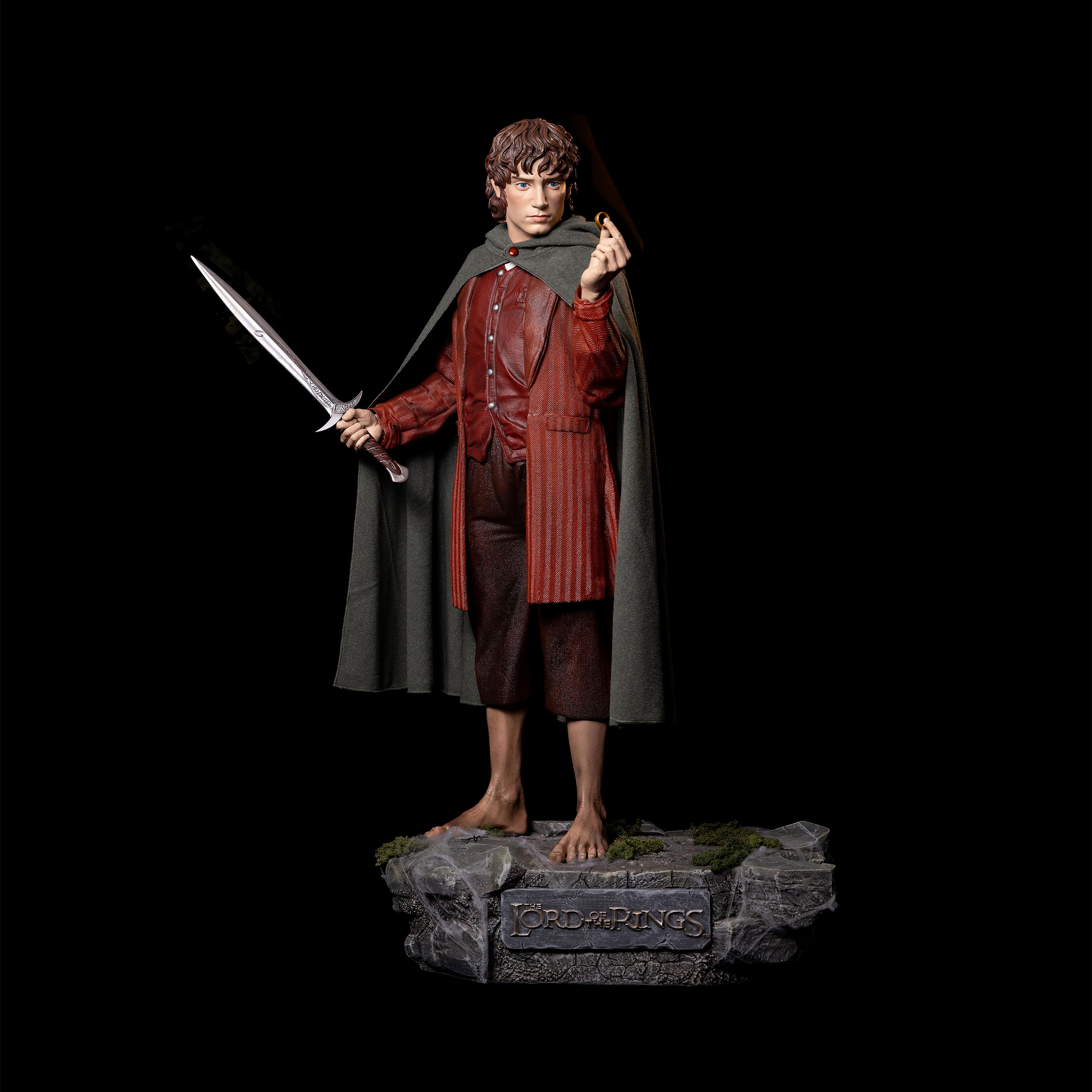 Frodo Life-Size Statue 1:1 - Lord of the Rings