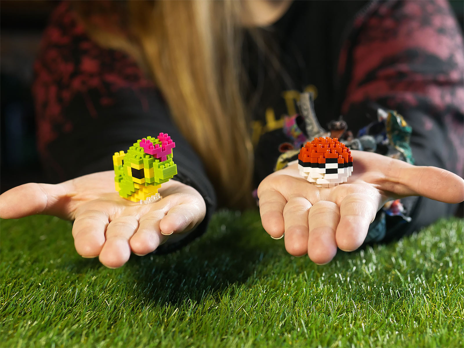 Pokemon - Caterpie with Pokeball nanoblock Mini Construction Figures Set