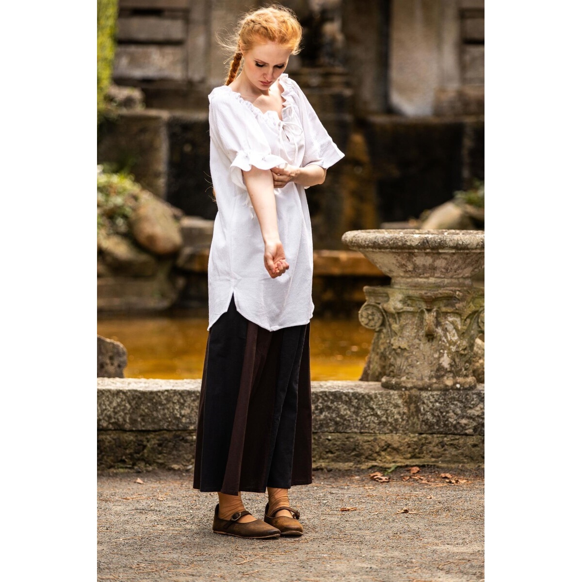 Blusa medievale a maniche corte Verena bianca