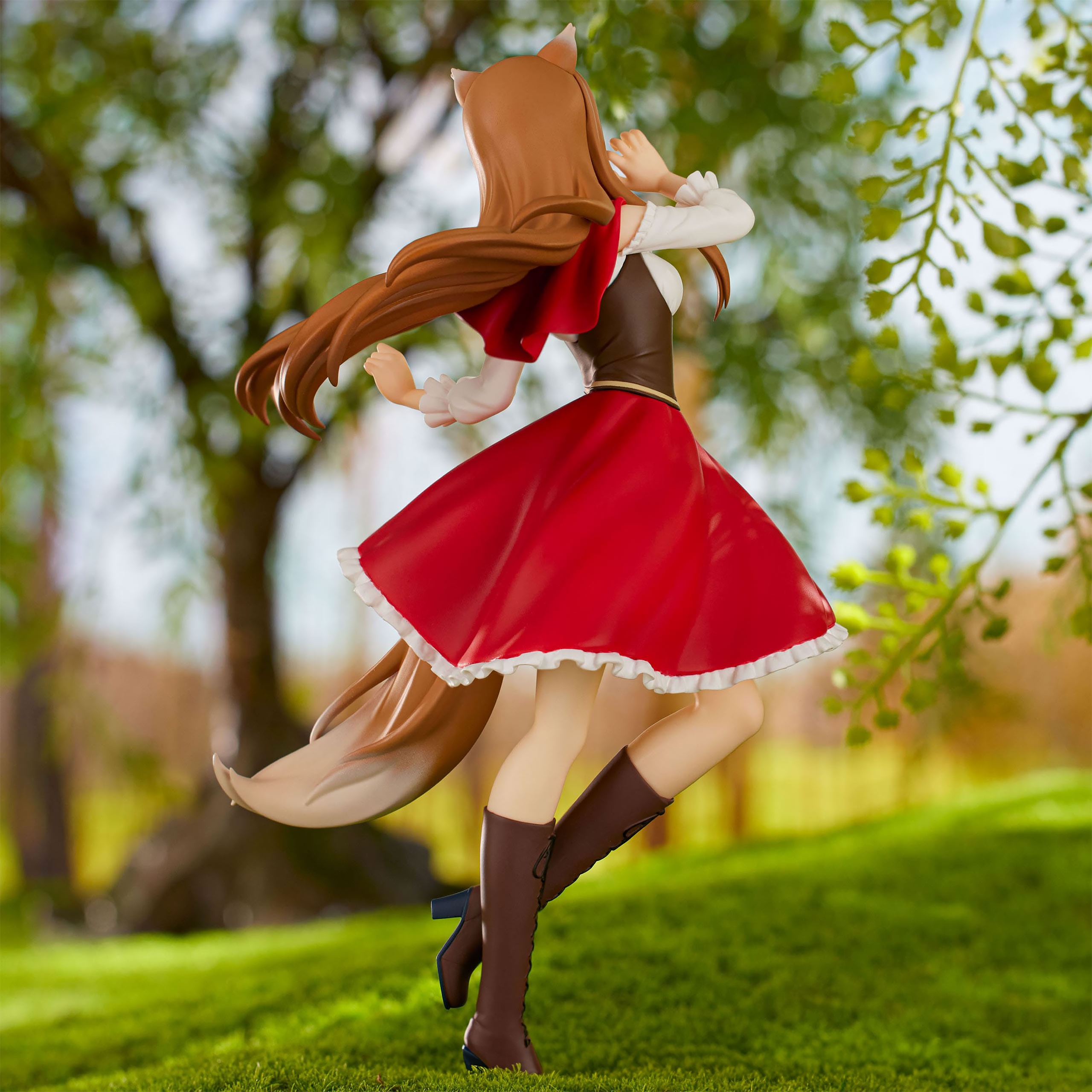 Spice and Wolf - Holo Figuur Roodkapje Versie