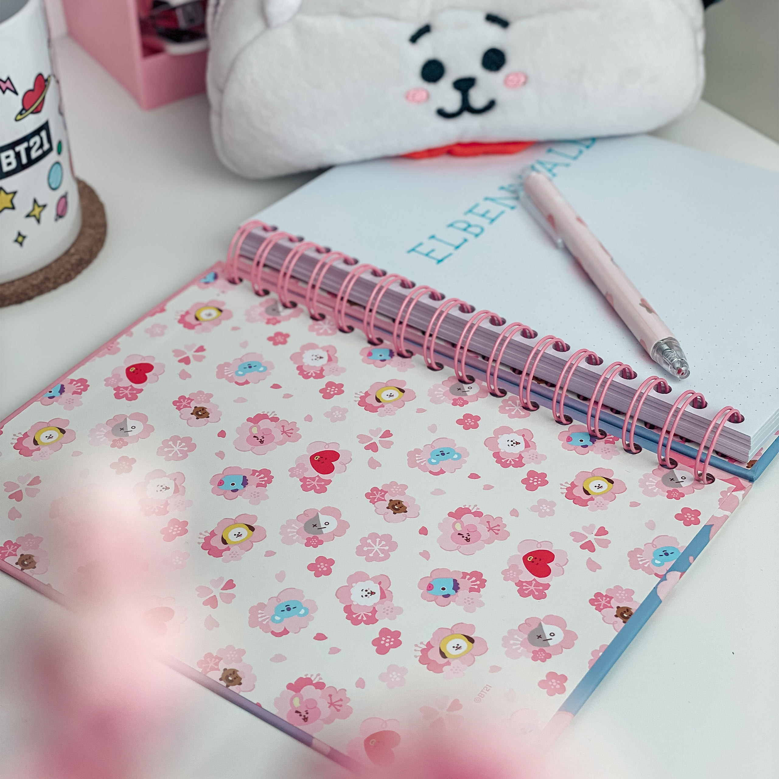 BT21 - Cherry Blossom Notitieboek