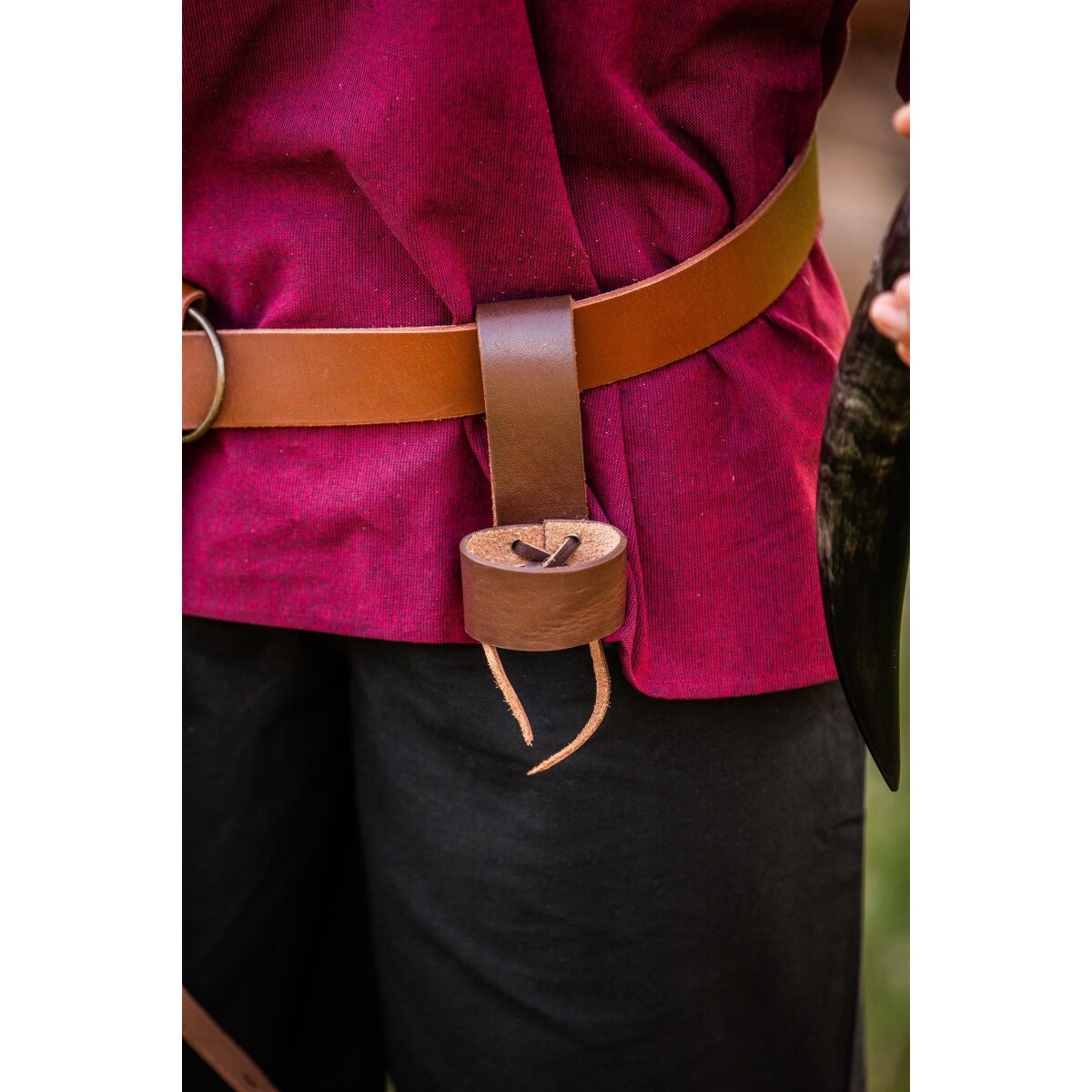 Medeltida hornhållare i läder