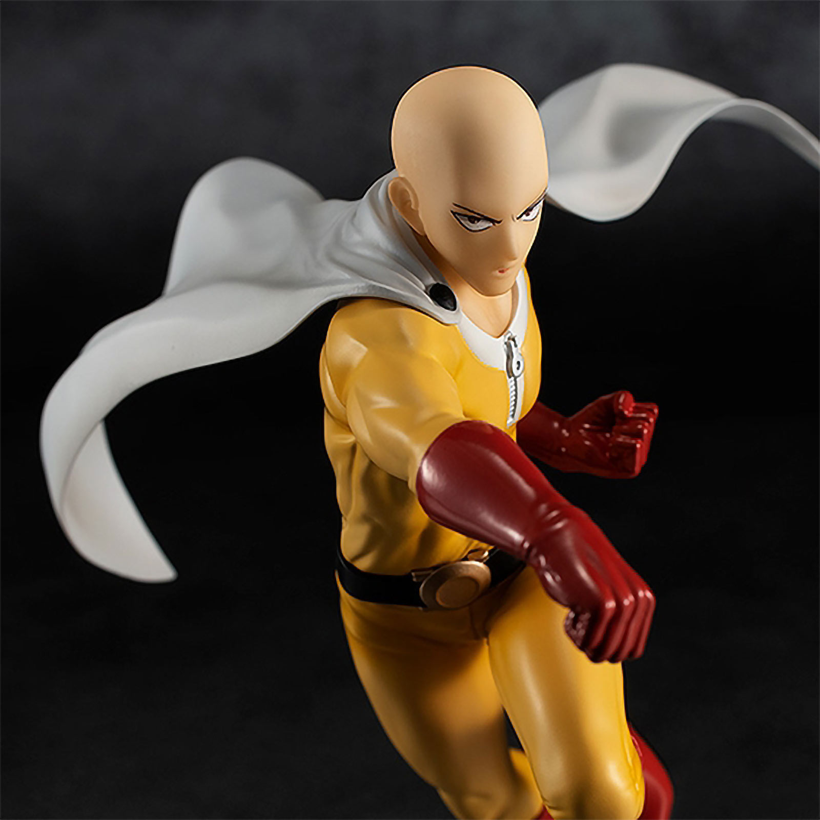 One Punch Man - Figurine Héros Saitama 18cm