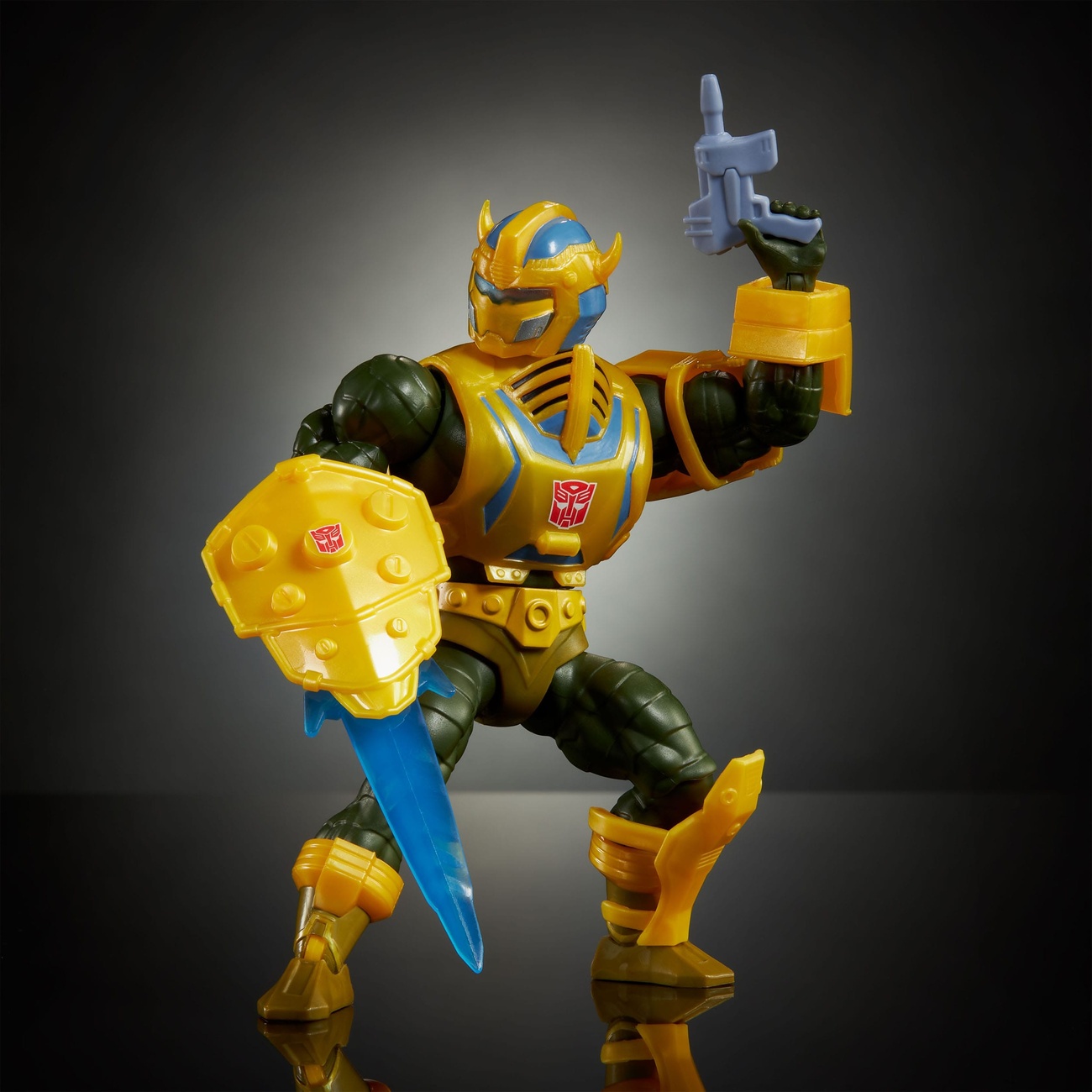 Masters of the Universe x Transformers actiefiguur Bumblebee Armor Man-At-Arms heo Europese Exclusive 14 cm