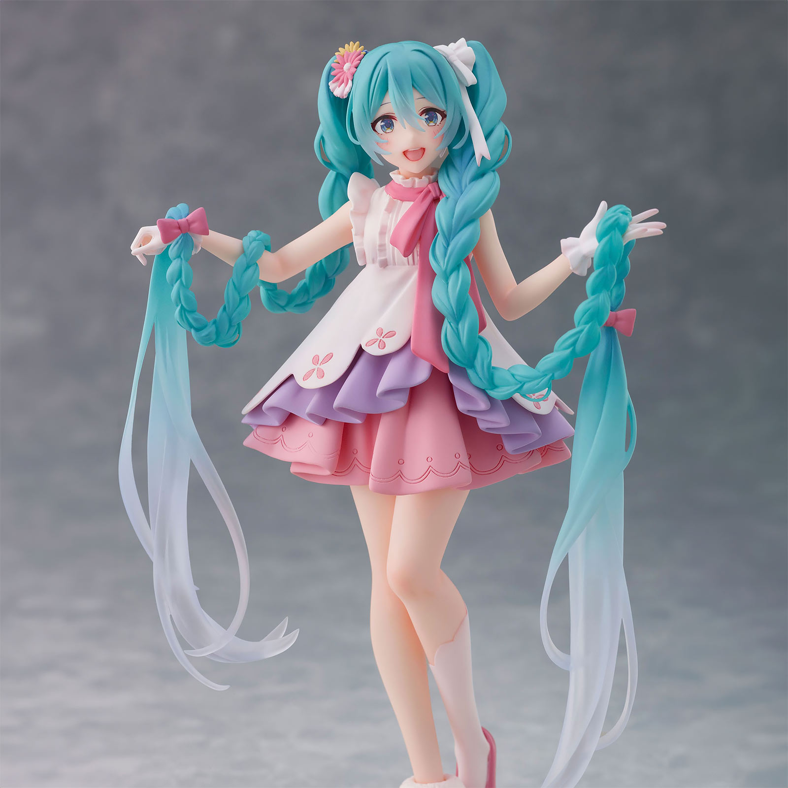 Hatsune Miku - Figura Miku Wonderland Versión Rapunzel