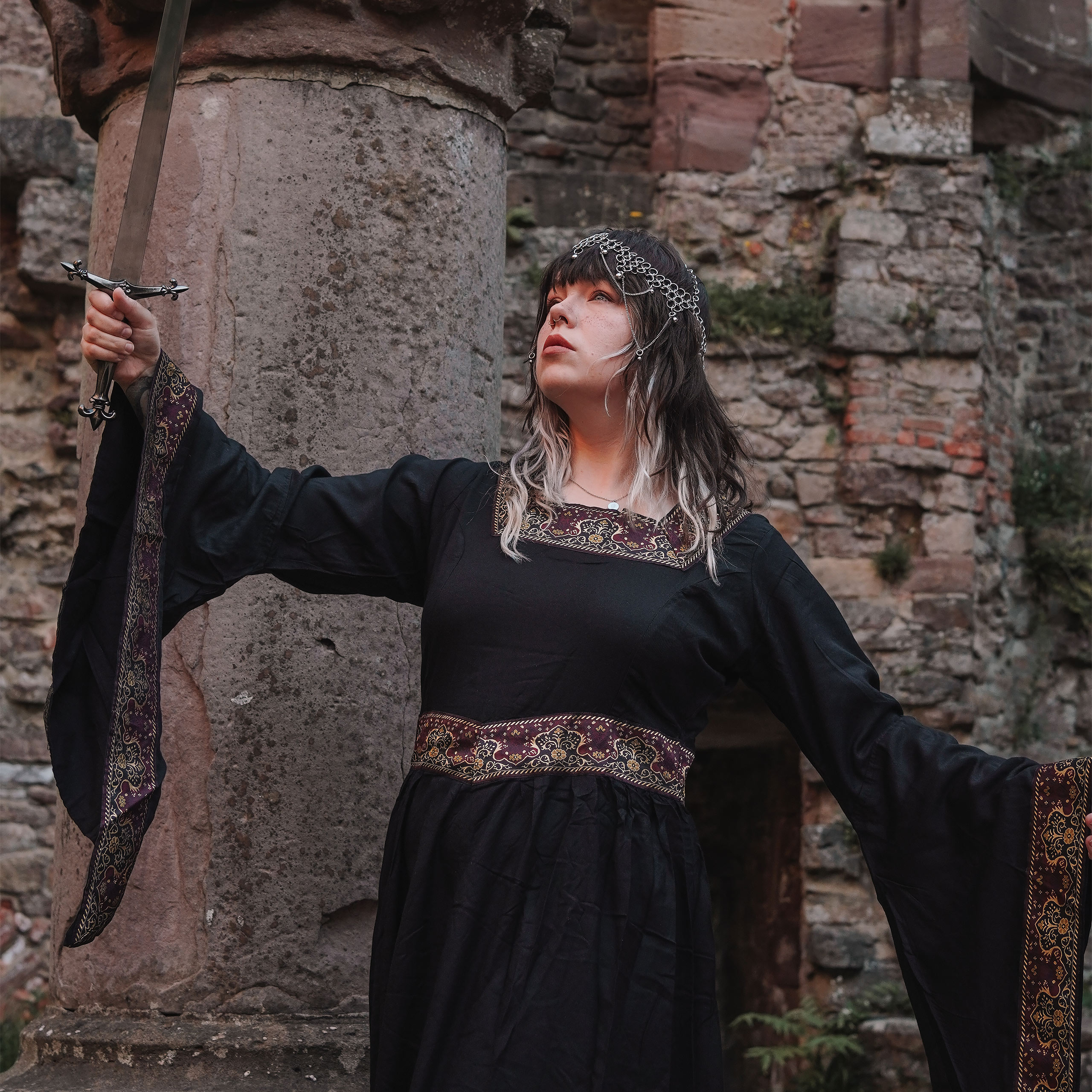 Medieval Dress Katharina Black