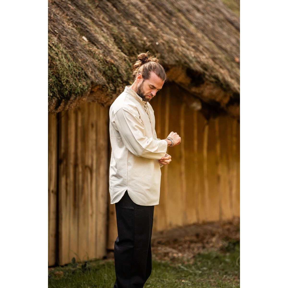 Middeleeuws Hemd Ansbert beige